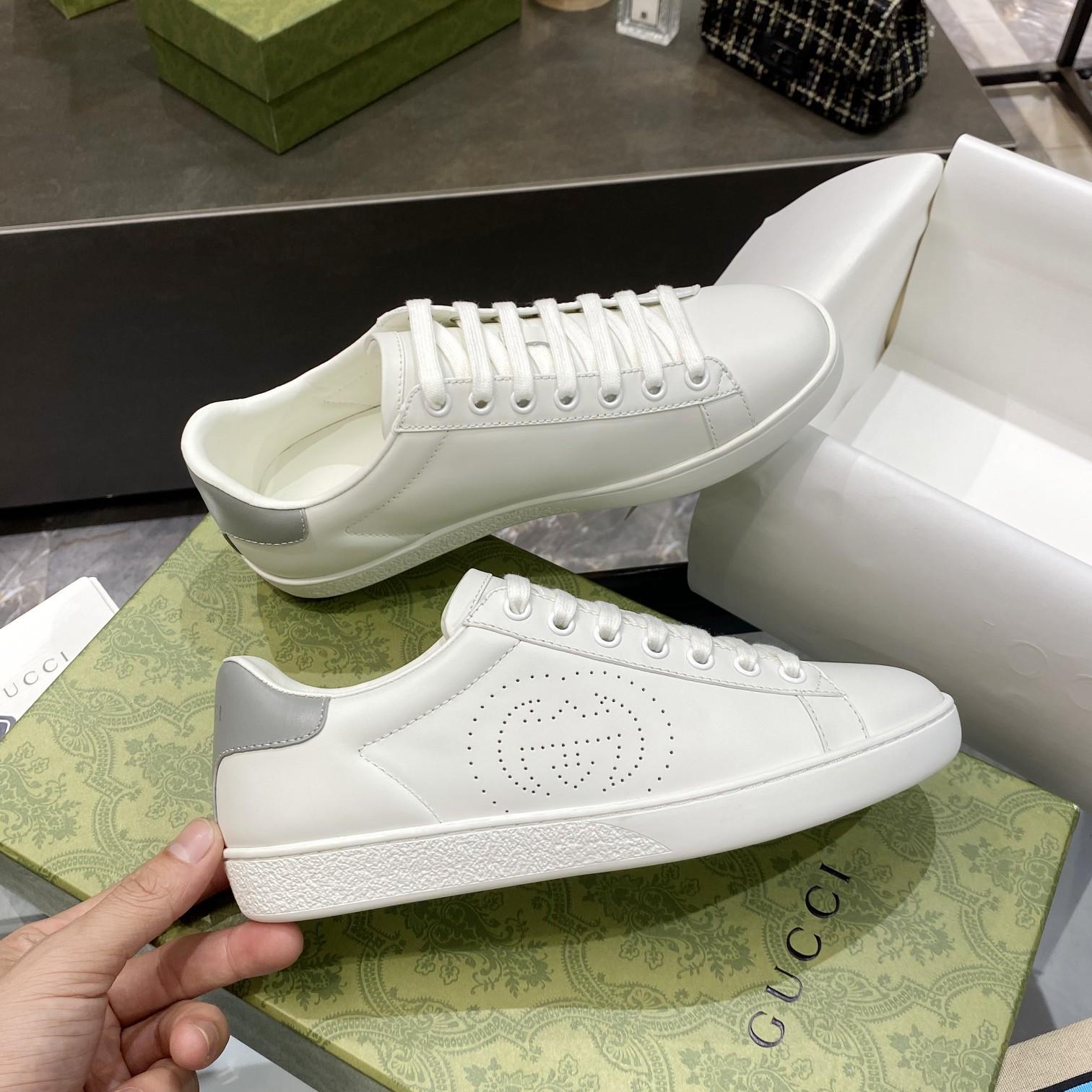 Dolce & Gabbana Sneakers - DopestKickz