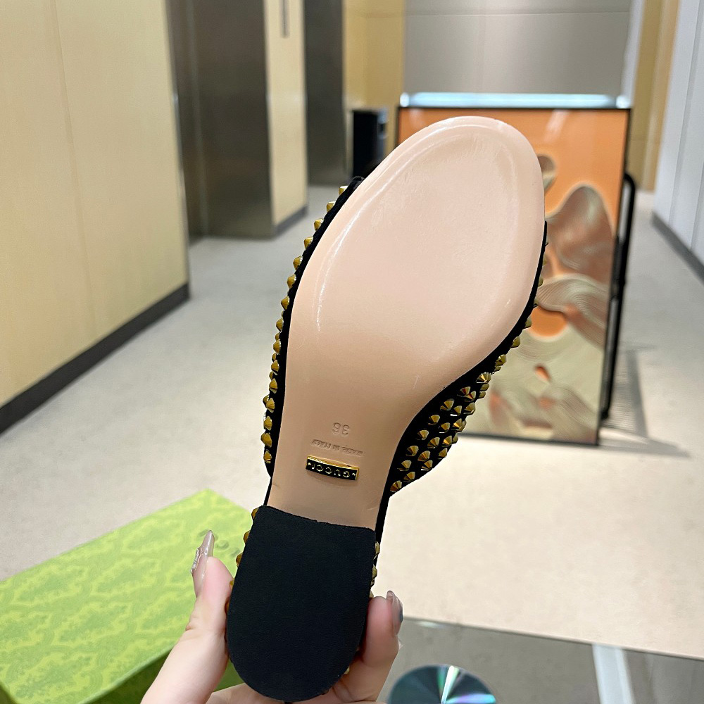 Gucci Women's Slide Sandal With Crystals - DopestKickz