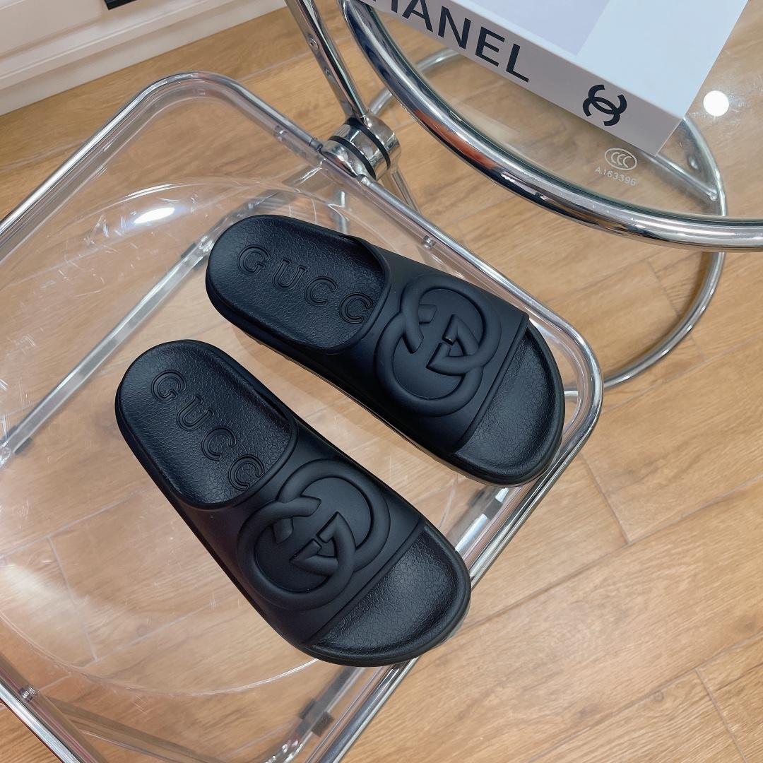 Gucci Women's Slide With Interlocking G - DopestKickz