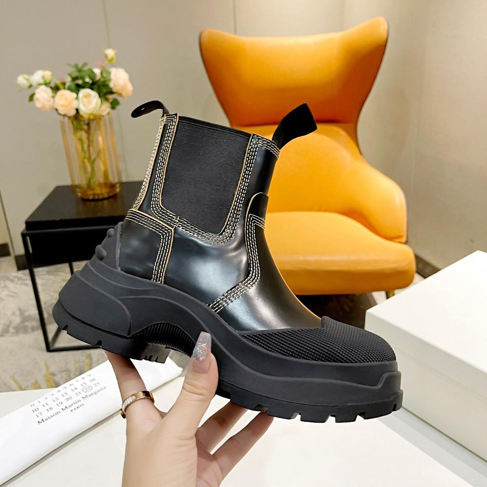 Maison Margiela Leather Chelsea Boots - DopestKickz