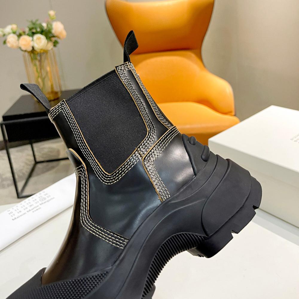 Maison Margiela Leather Chelsea Boots - DopestKickz