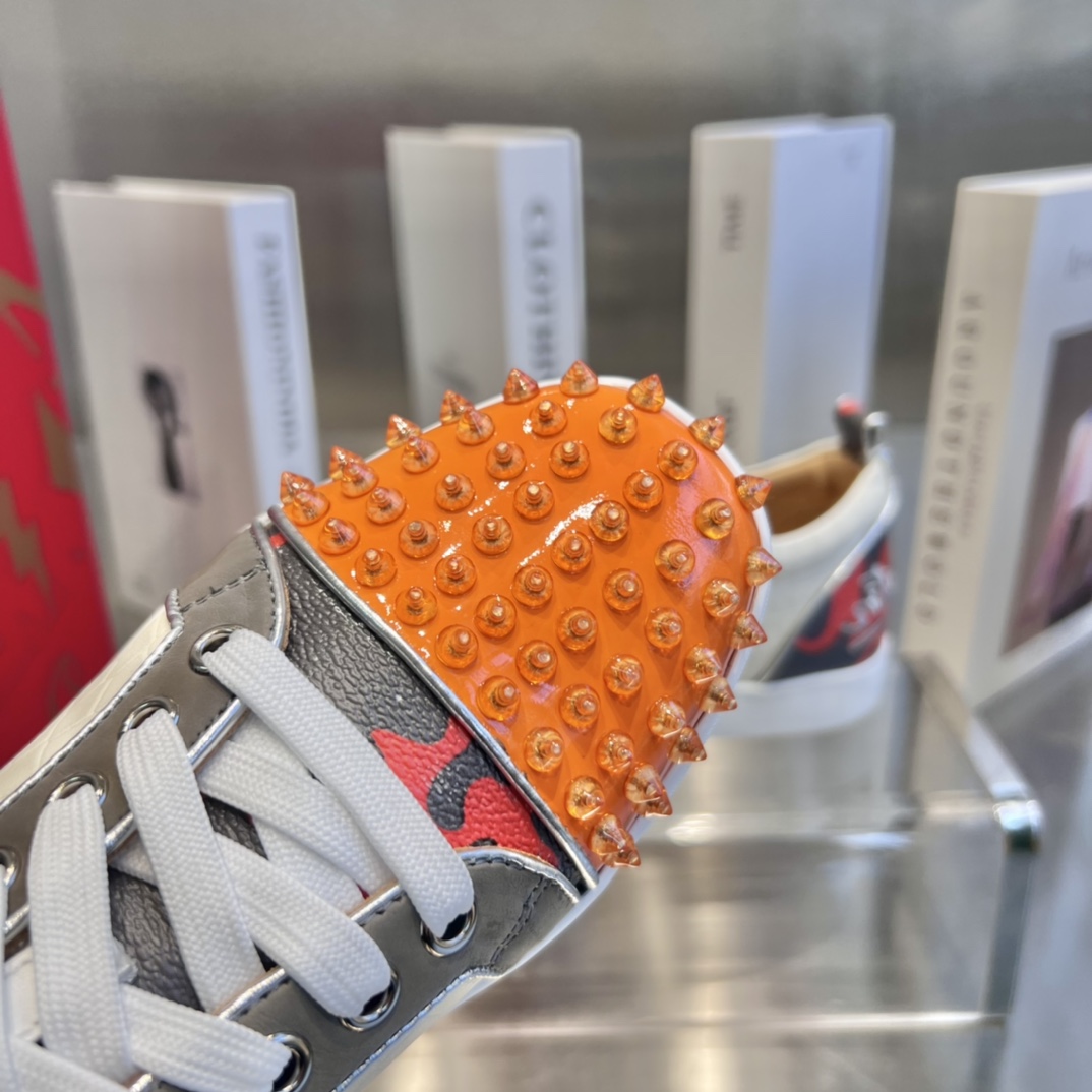 Christian Louboutin Low-Top Sneaker  - DopestKickz