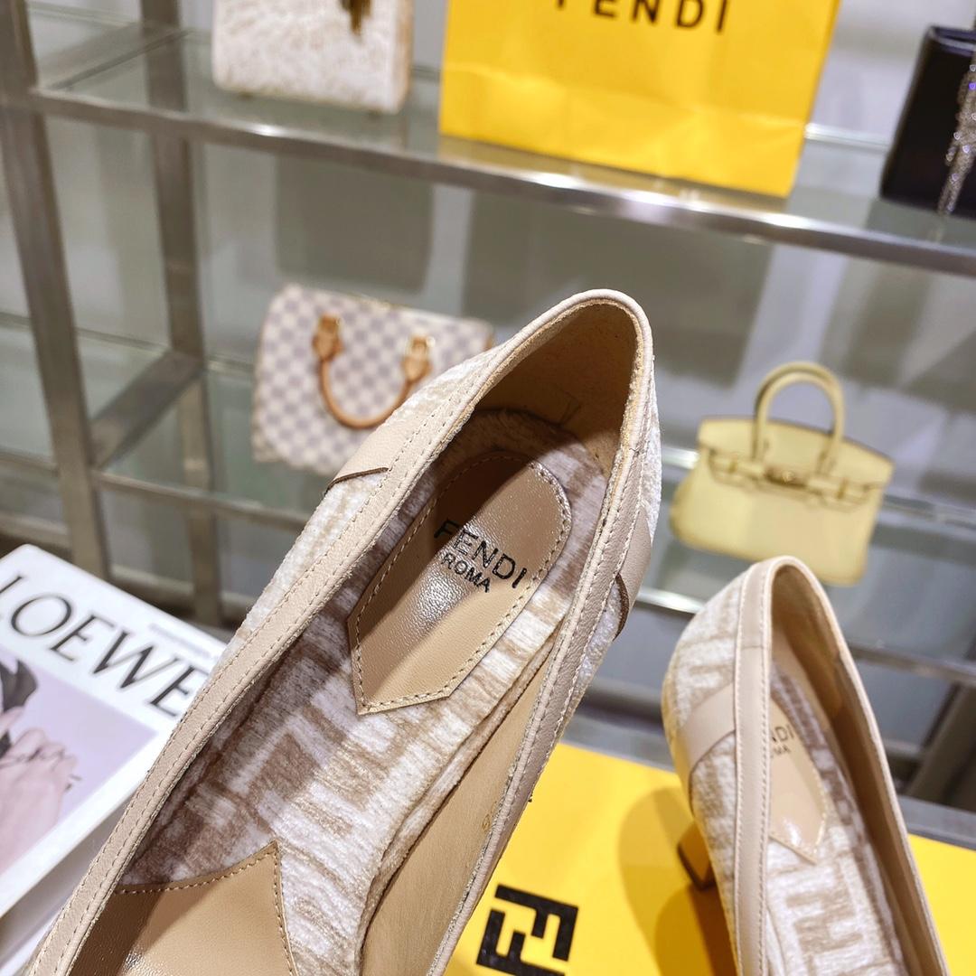 Fendi Baguette Pump - DopestKickz