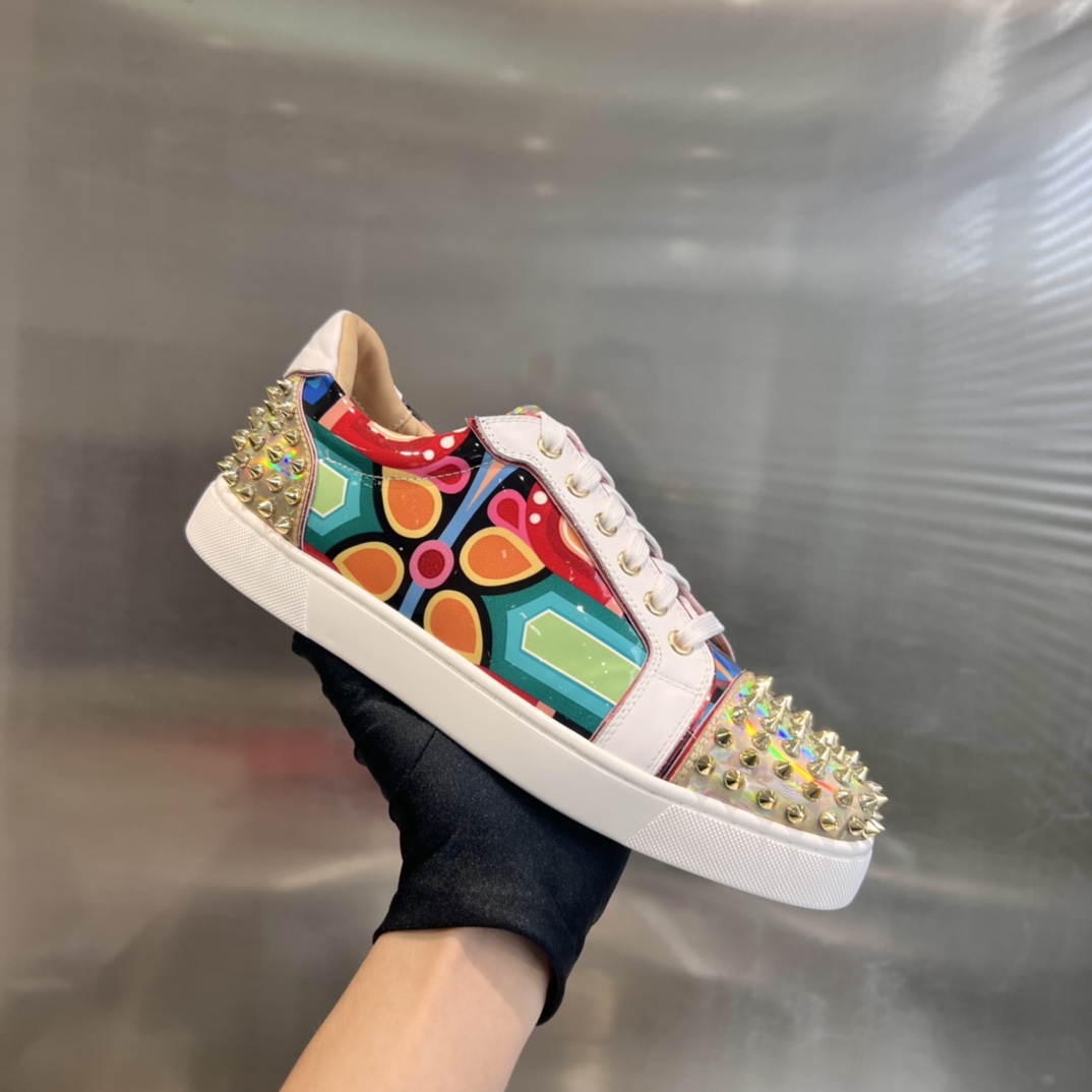 Christian Louboutin Low-Top Sneaker - DopestKickz