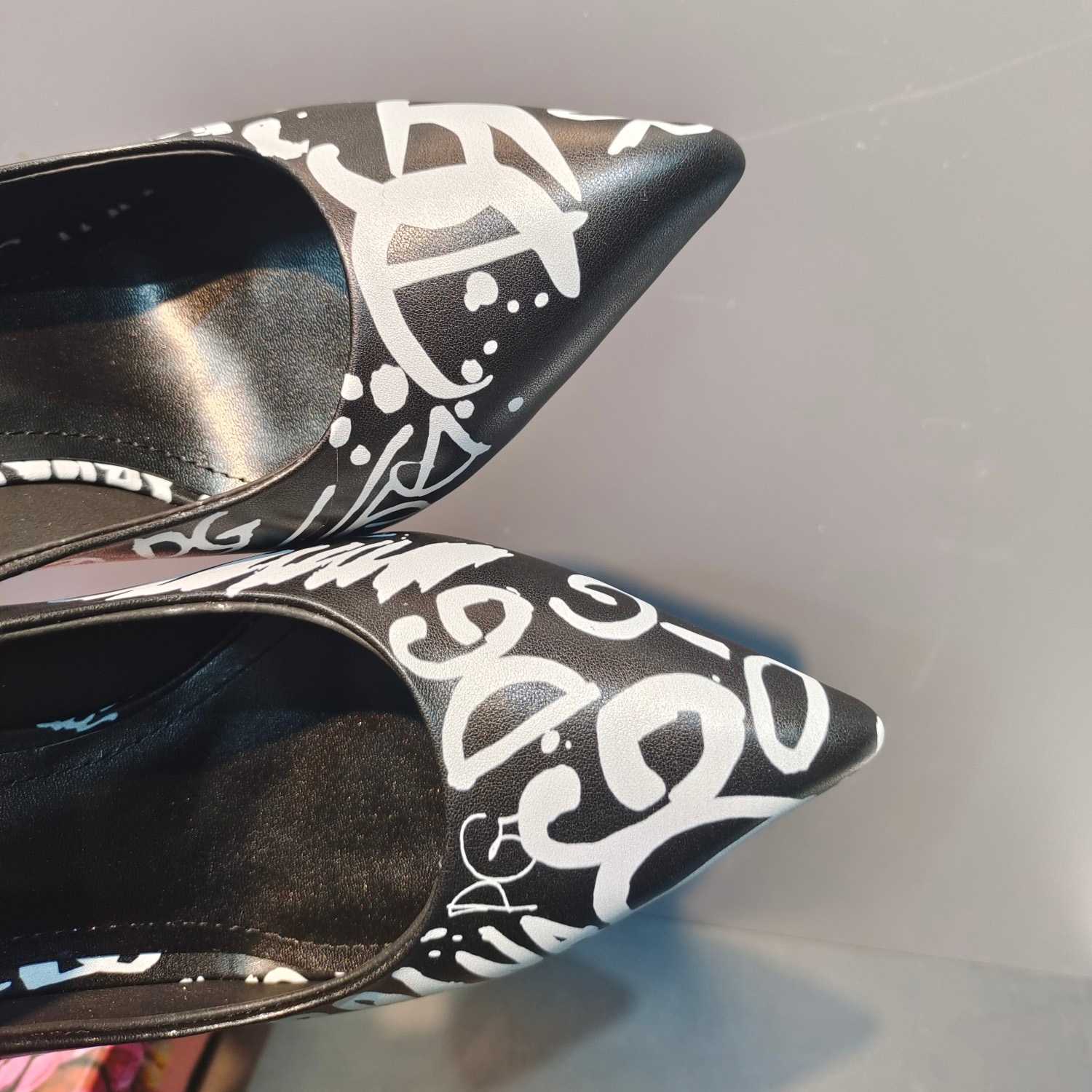 Dolce & Gabbana Calfskin Slingbacks With Logo Print - DopestKickz