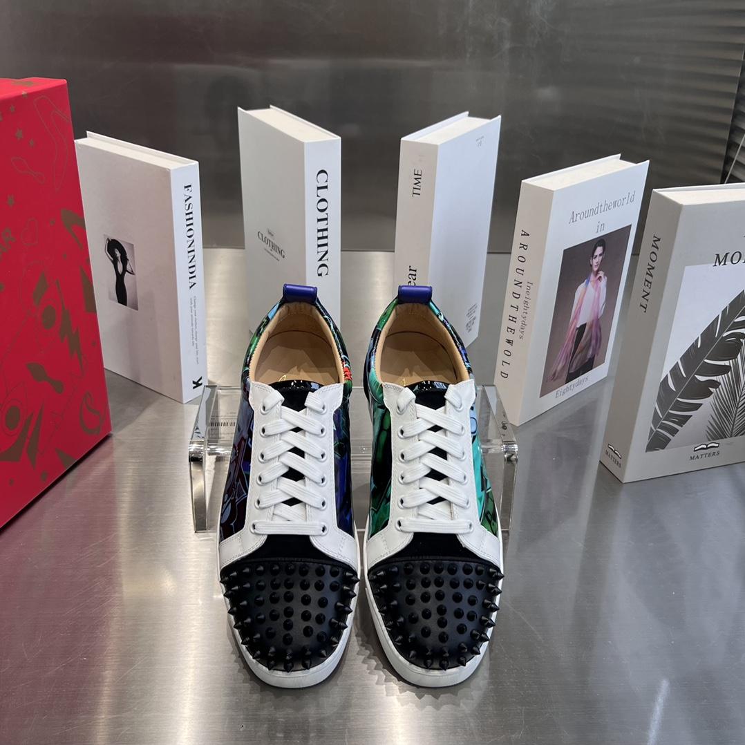 Christian Louboutin Low-Top Sneaker  - DopestKickz