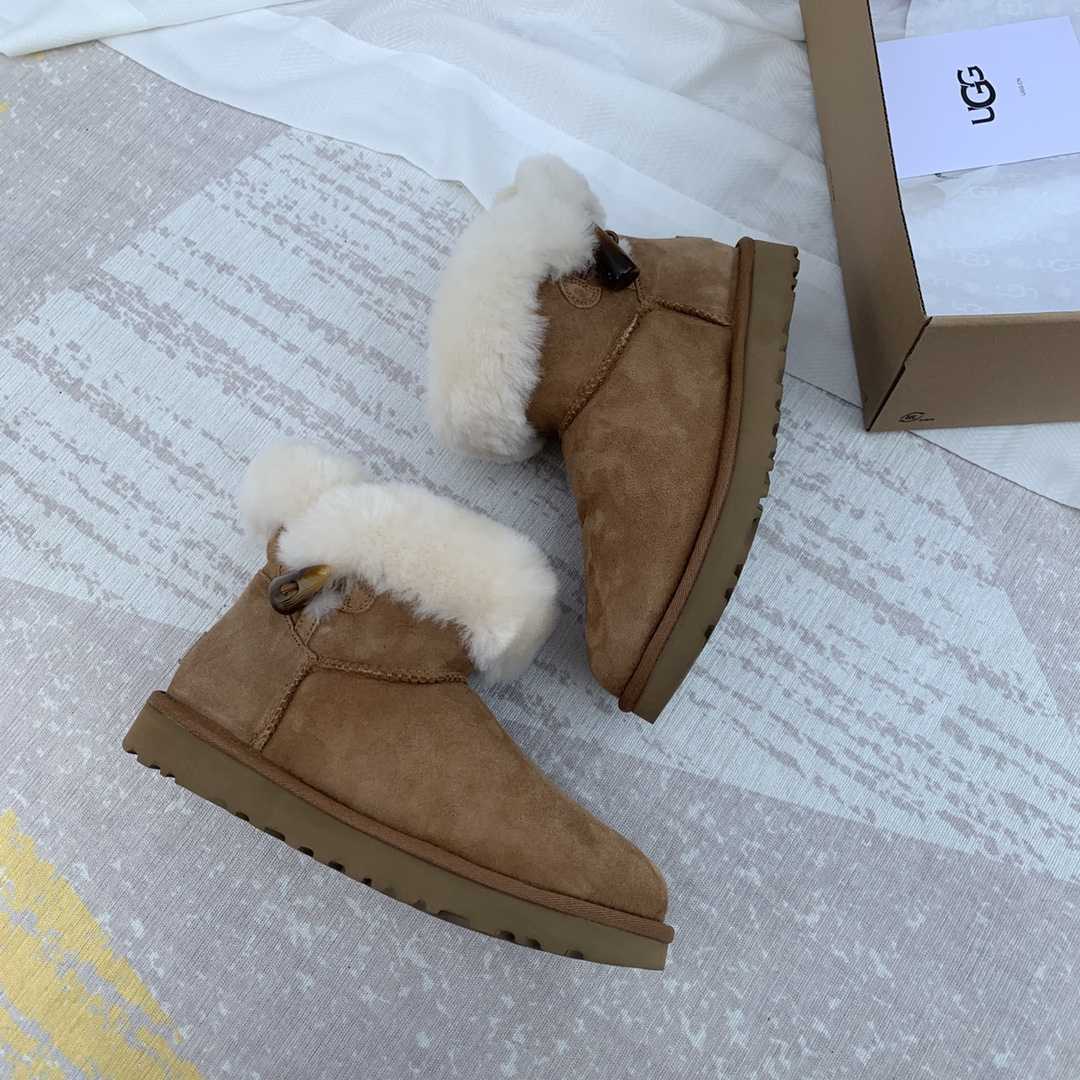 Ugg Ankle Boots - DopestKickz