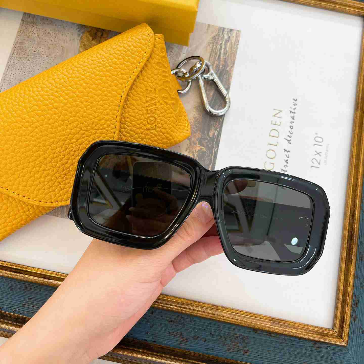 Loewe Paula's Ibiza Dive Sunglasses    LW40080U - DopestKickz