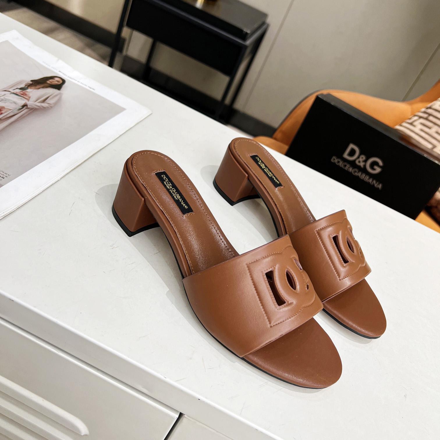 Dolce & Gabbana Calfskin Sliders With DG Logo - DopestKickz