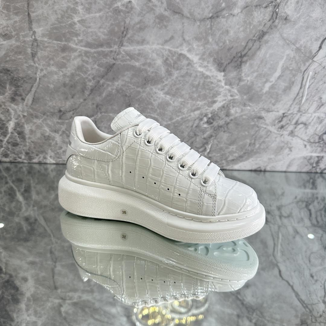 Alexander Mqueen Oversized Low-Top Sneakers - DopestKickz