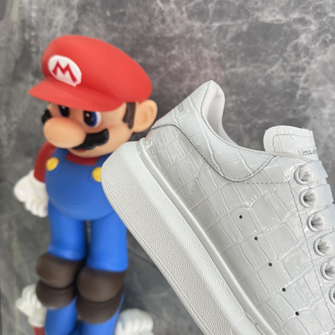 Alexander Mqueen Oversized Low-Top Sneakers - DopestKickz