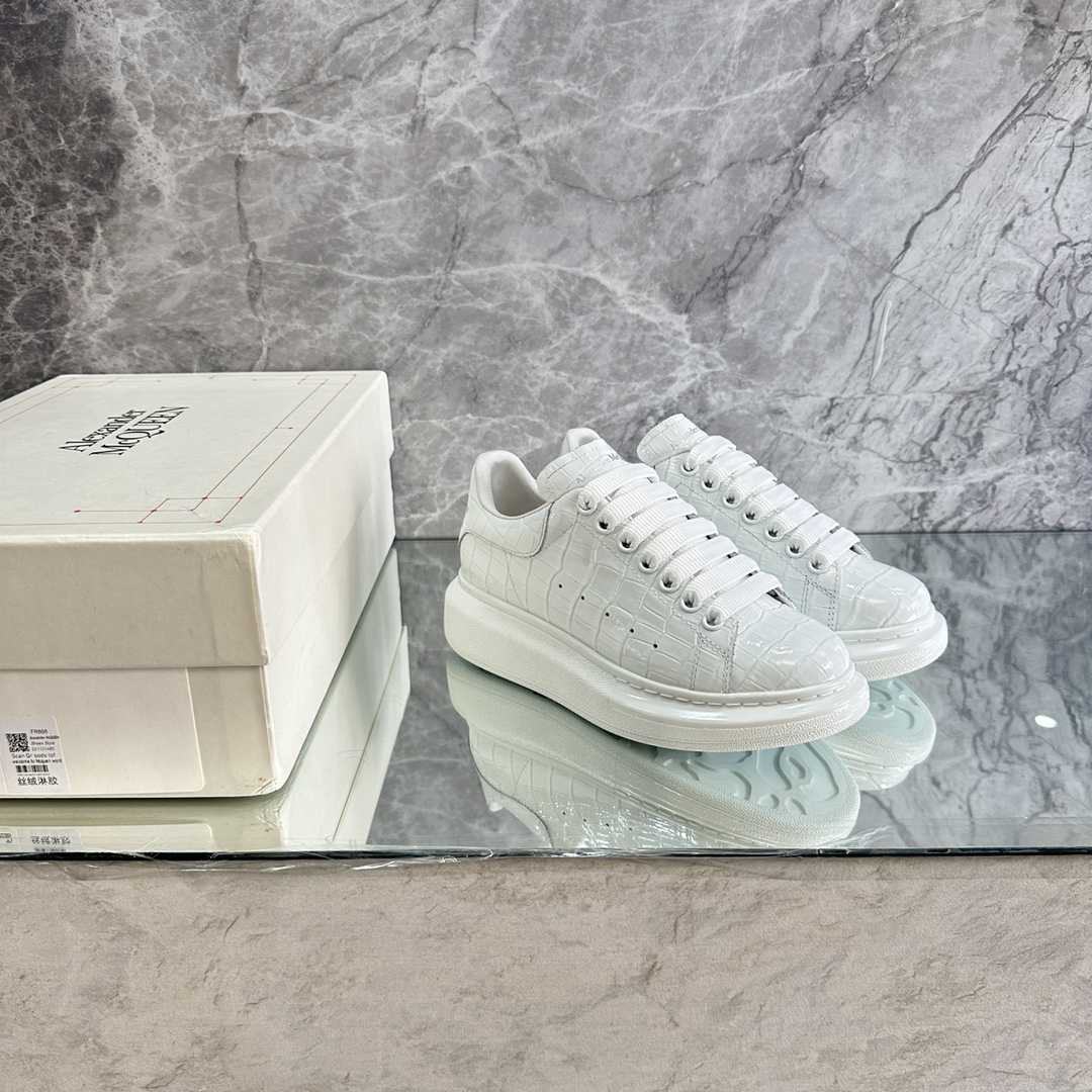 Alexander Mqueen Oversized Low-Top Sneakers - DopestKickz