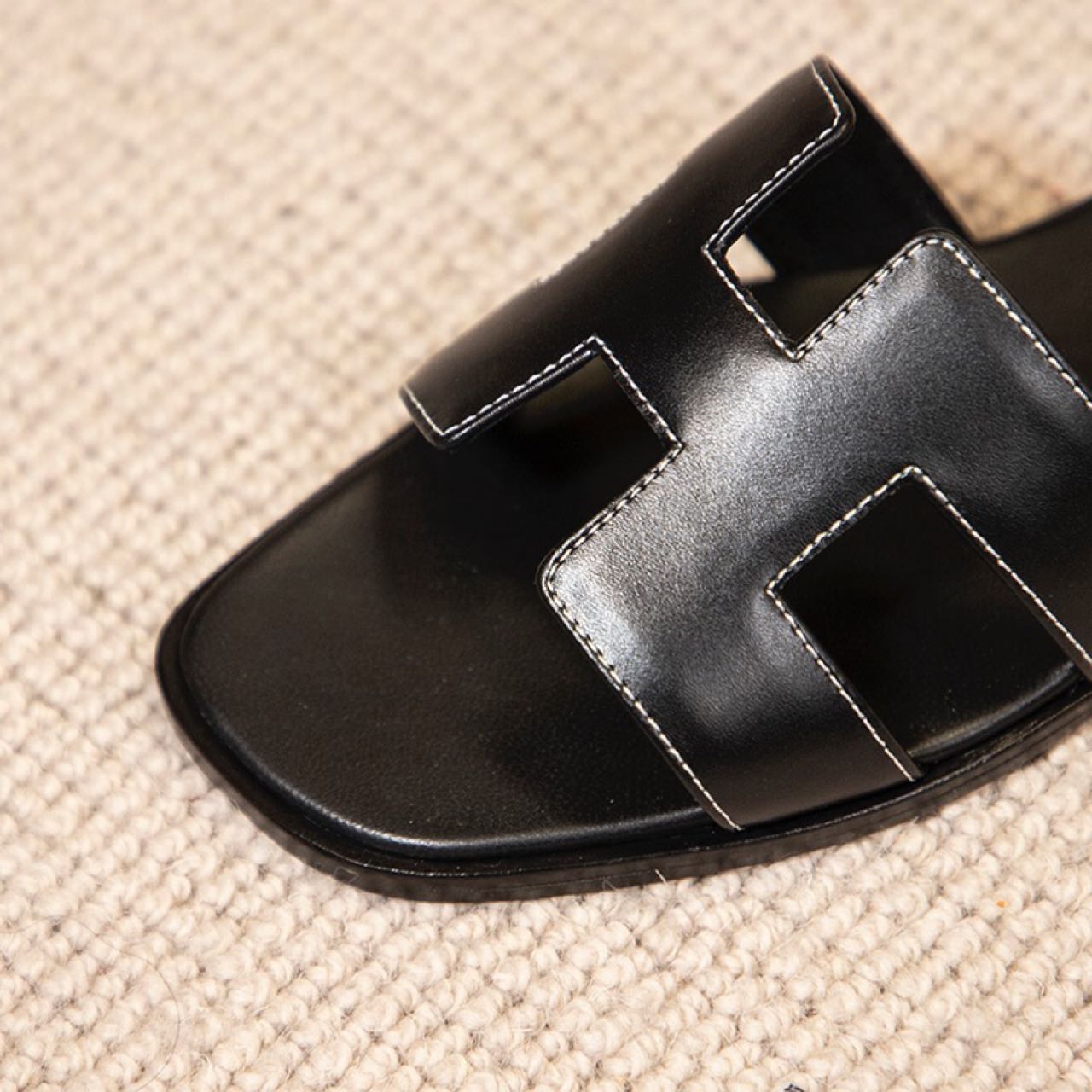 Hermes Oran Sandal - DopestKickz