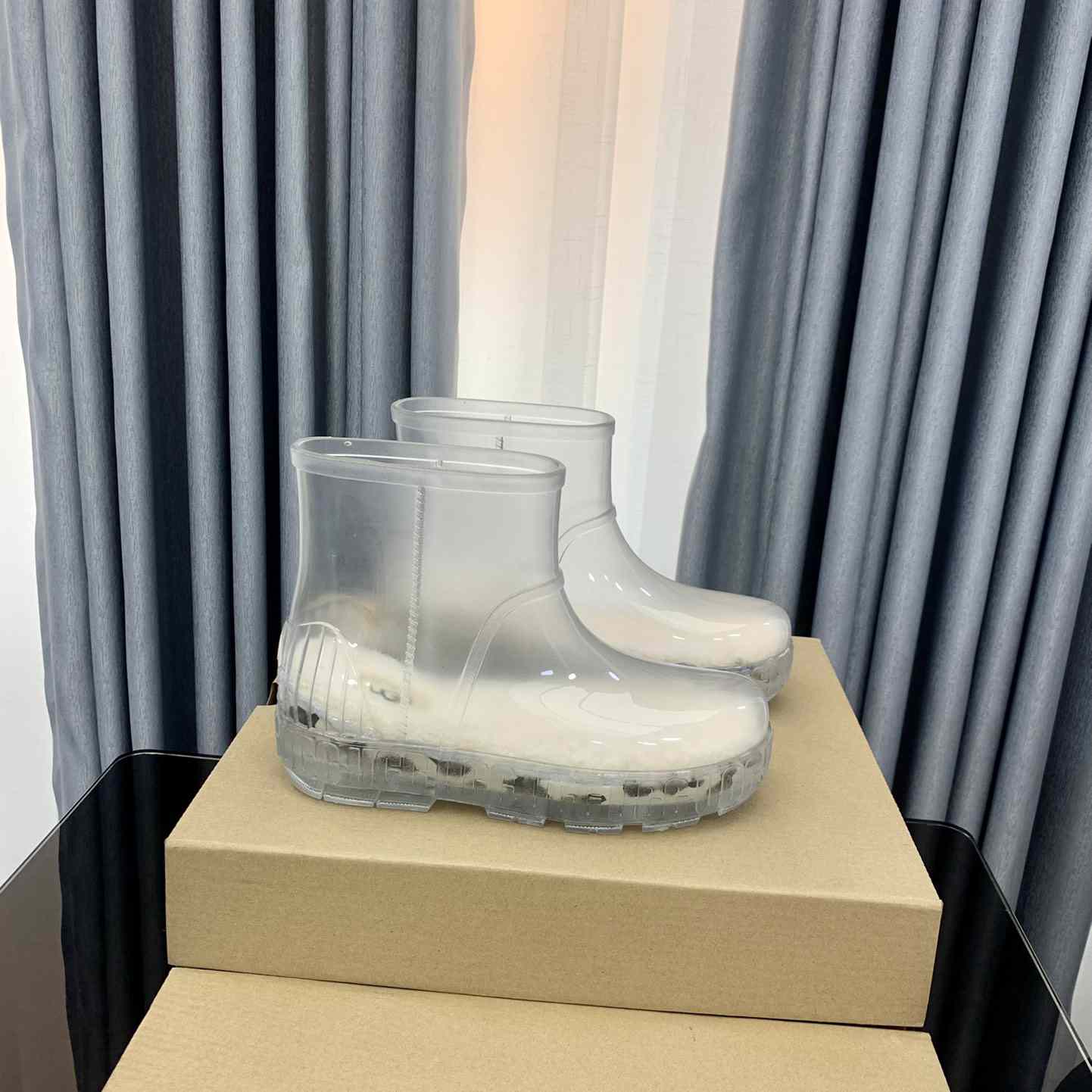 Ugg Drizlita Clear Womens Taffy White Fashion Boots - DopestKickz