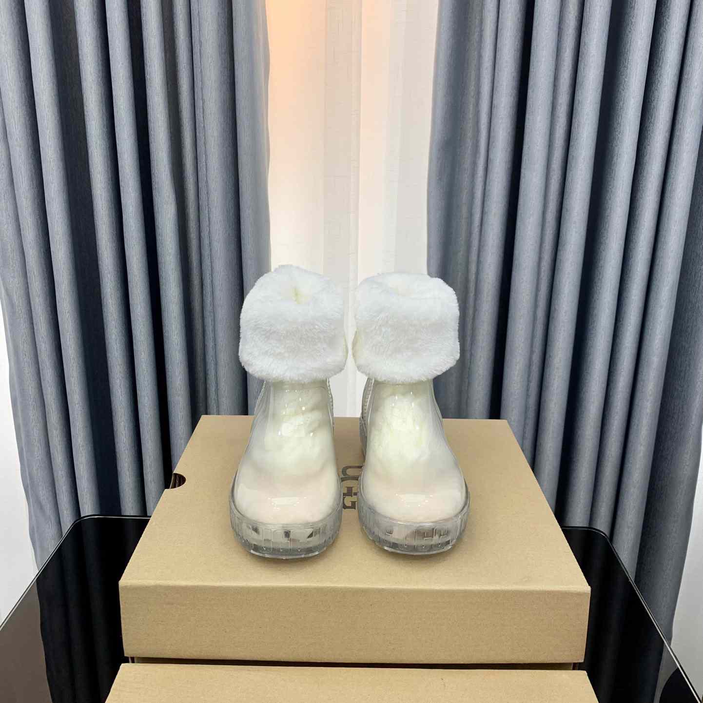 Ugg Drizlita Clear Womens Taffy White Fashion Boots - DopestKickz