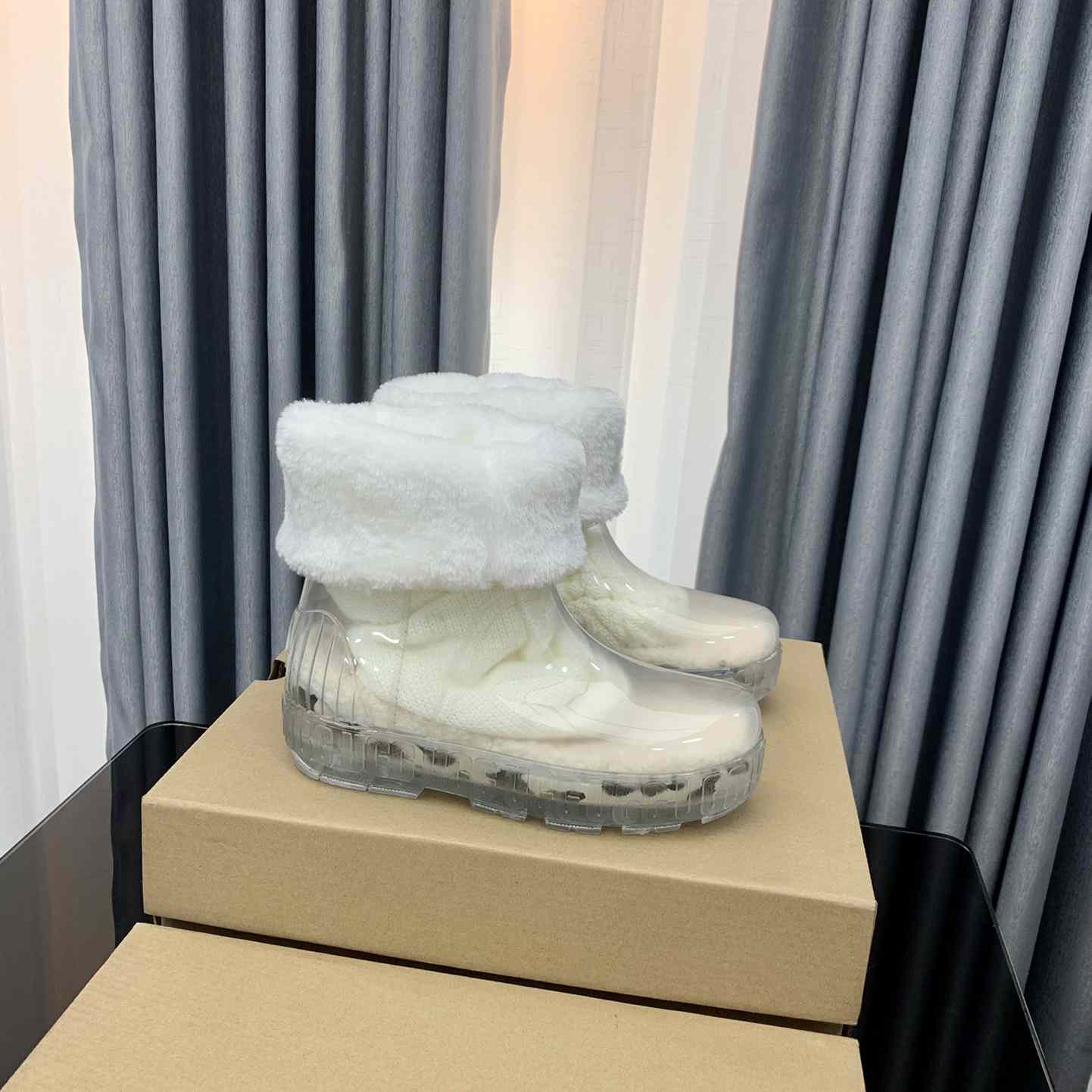 Ugg Drizlita Clear Womens Taffy White Fashion Boots - DopestKickz