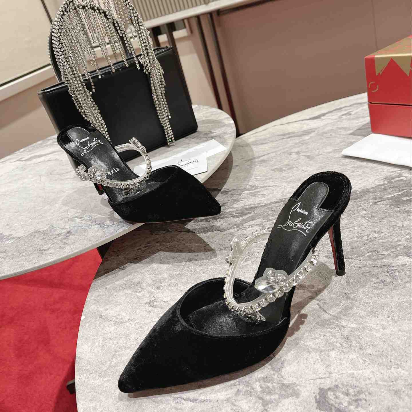 Christian Louboutin Planet Queen Pump  85mm - DopestKickz
