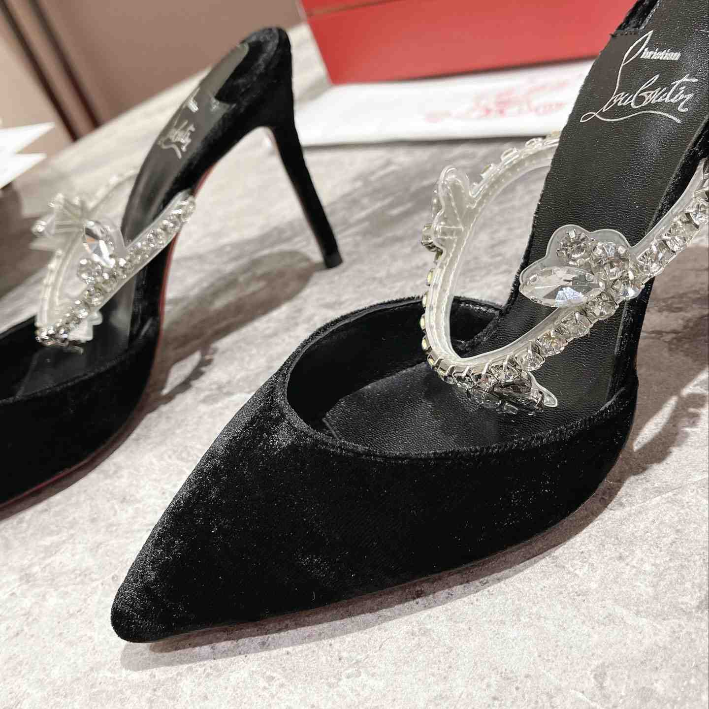 Christian Louboutin Planet Queen Pump  85mm - DopestKickz