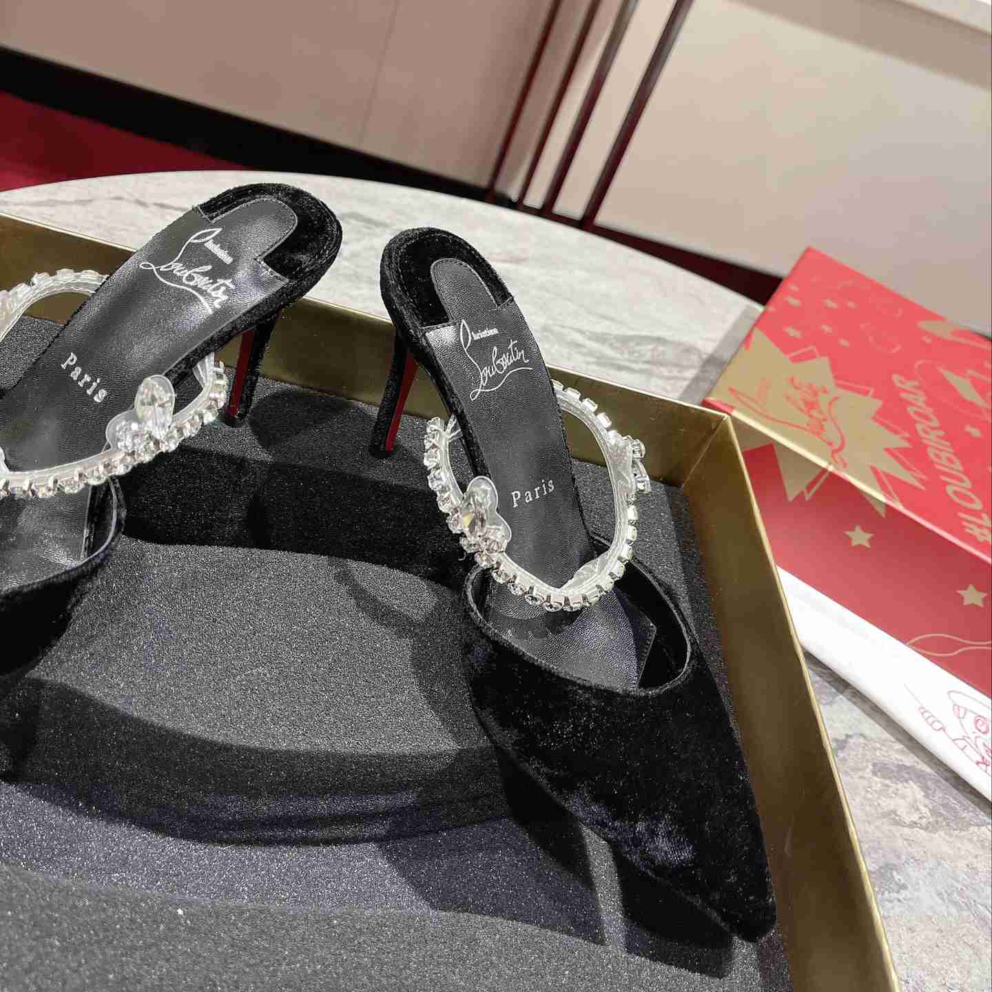 Christian Louboutin Planet Queen Pump  85mm - DopestKickz