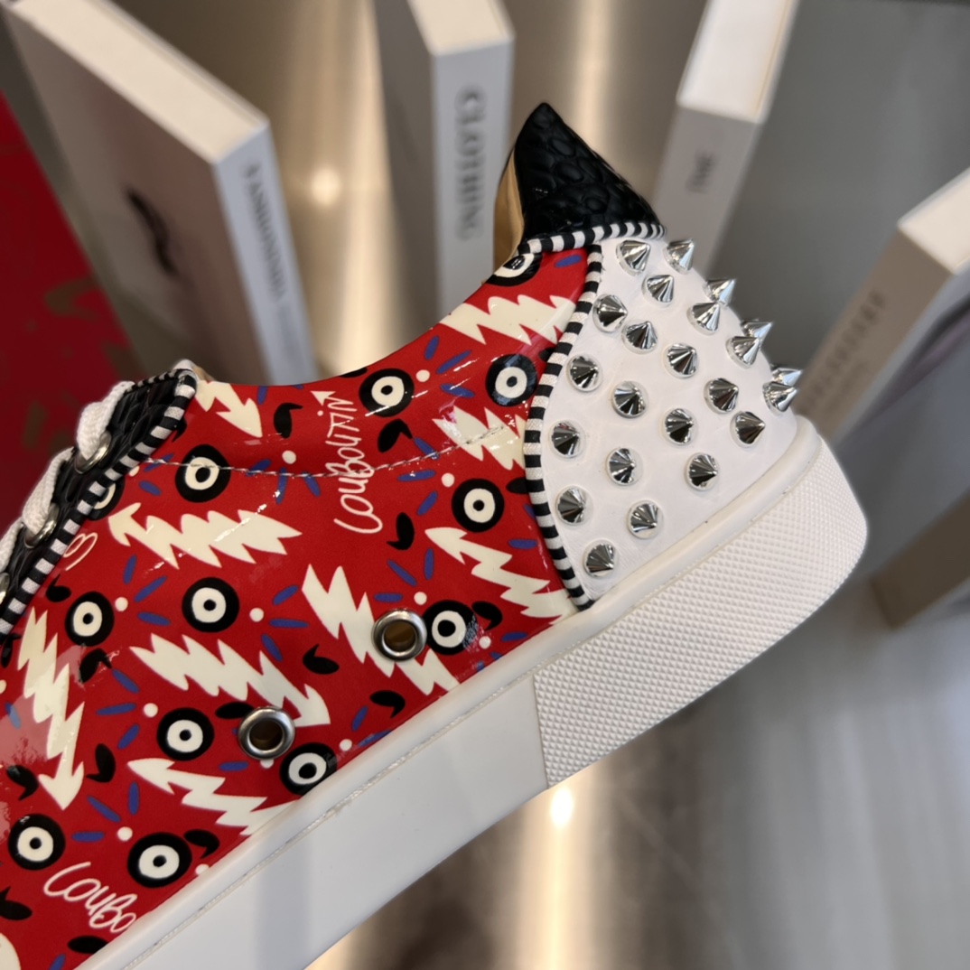 Christian Louboutin Low-Top Sneaker - DopestKickz