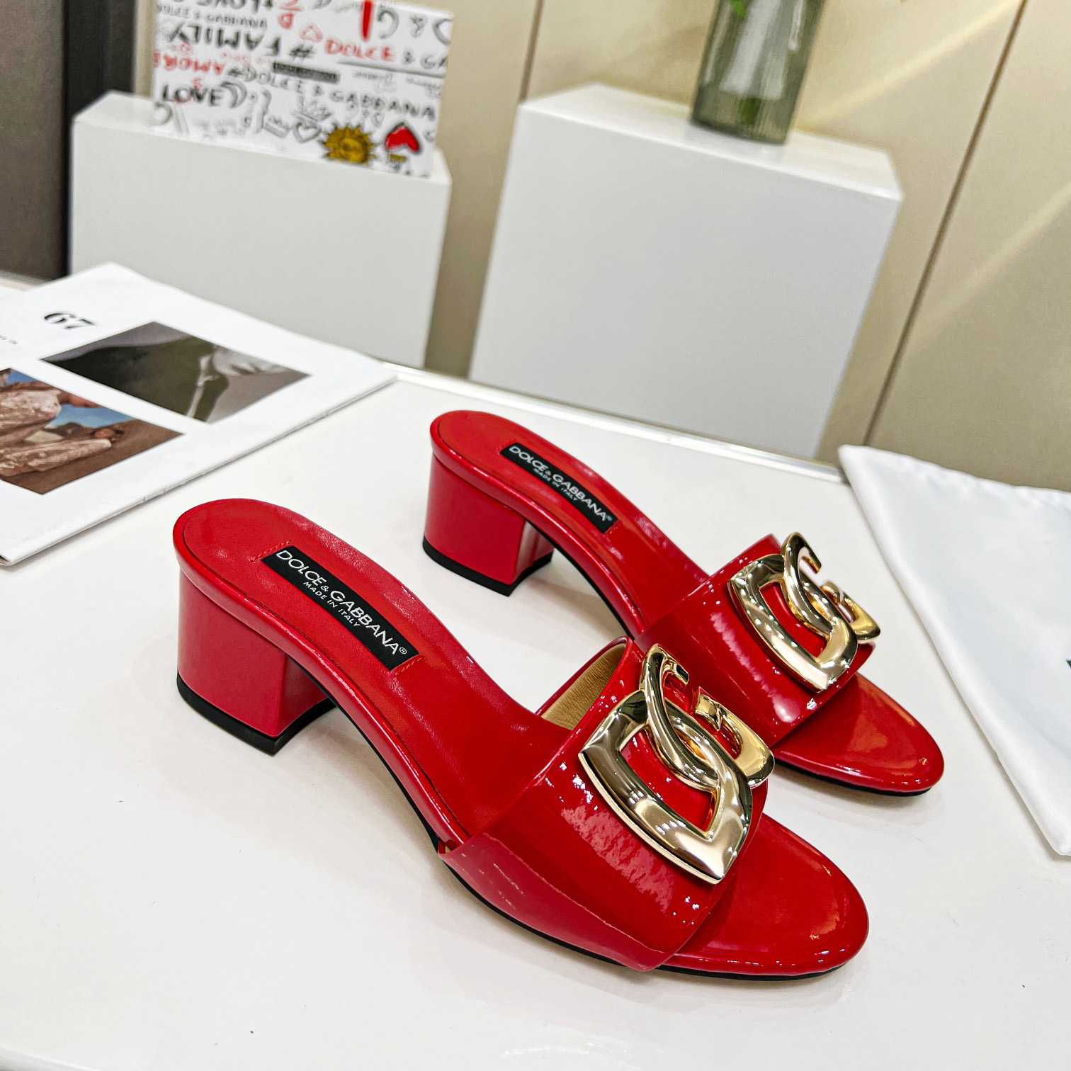 Dolce & Gabbana Polished Calfskin Sliders With DG Logo - DopestKickz