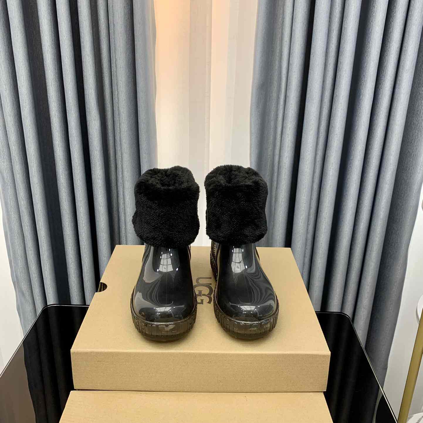 Ugg Drizlita Clear Womens Taffy Black Fashion Boots - DopestKickz