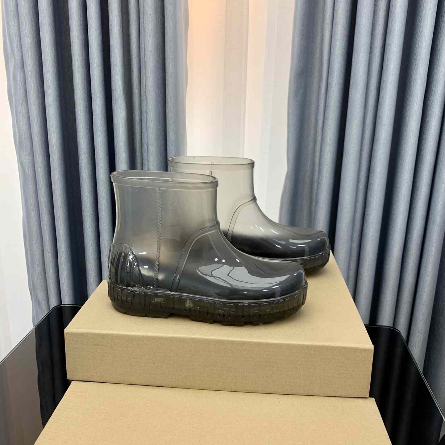 Ugg Drizlita Clear Womens Taffy Black Fashion Boots - DopestKickz