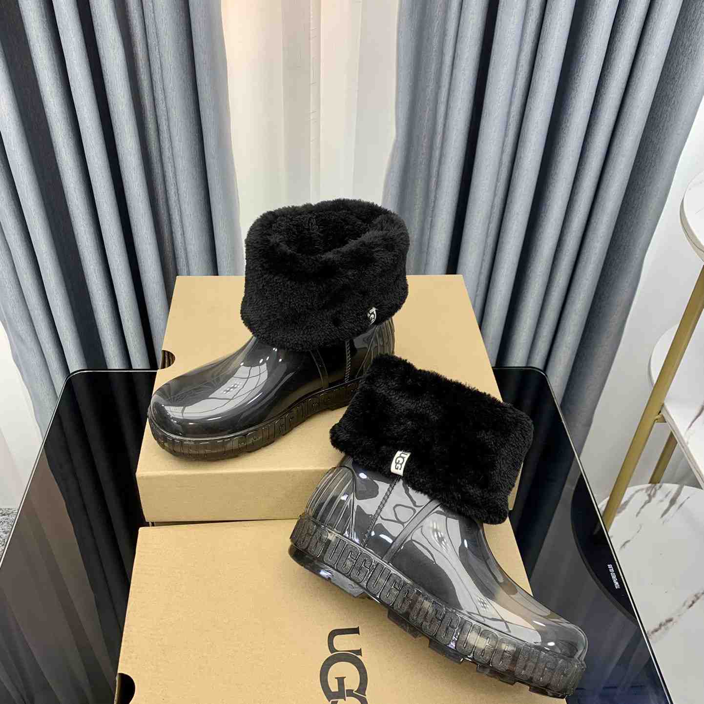 Ugg Drizlita Clear Womens Taffy Black Fashion Boots - DopestKickz