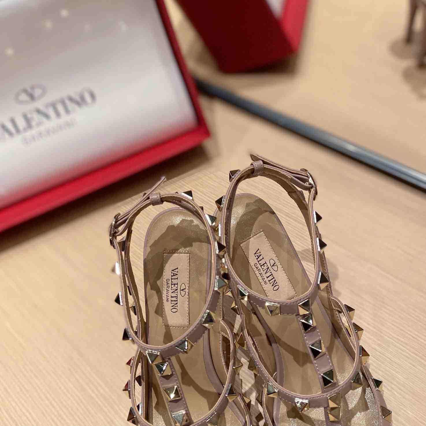 Valenti Garavani Rockstud Patent Leather Slings - DopestKickz