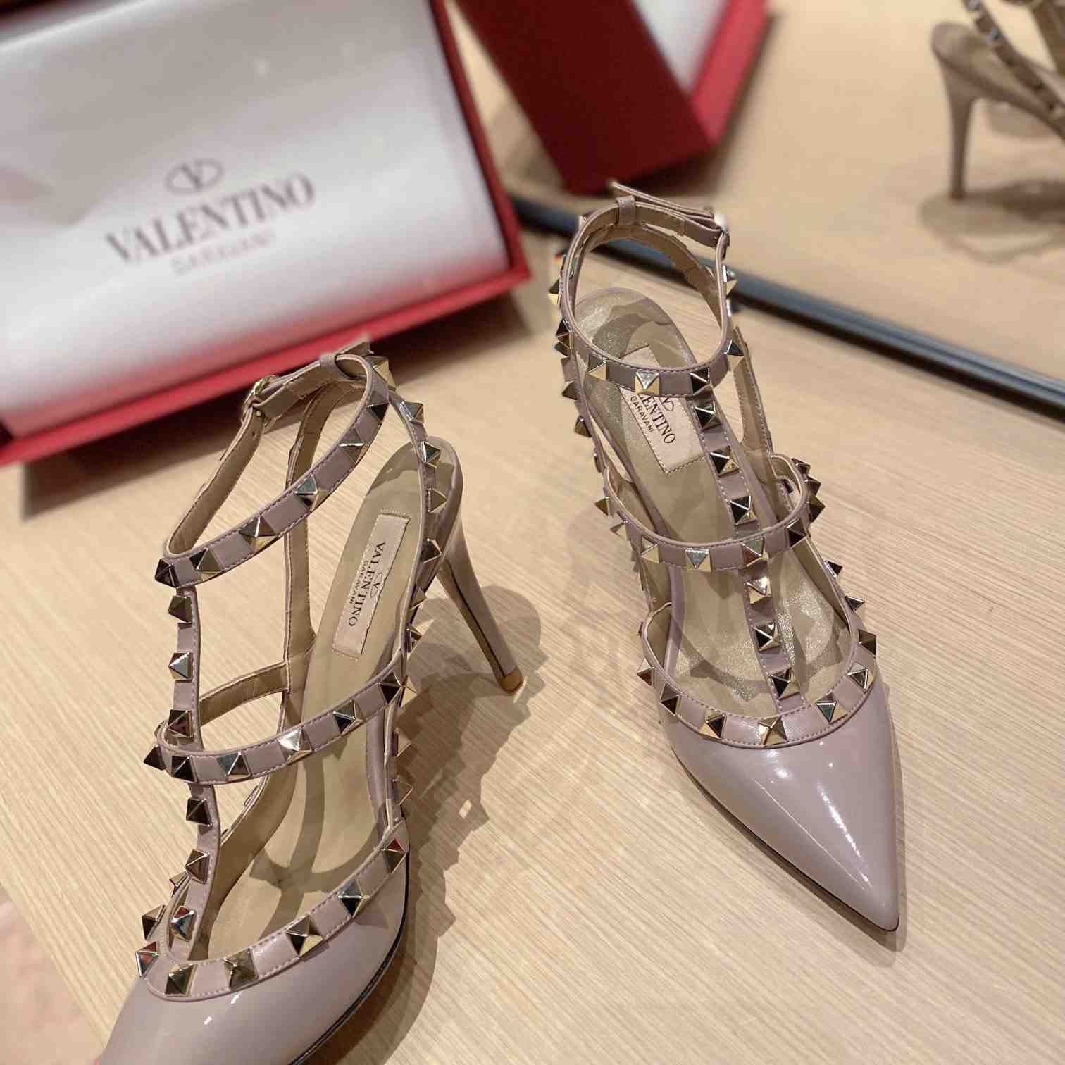 Valenti Garavani Rockstud Patent Leather Slings - DopestKickz