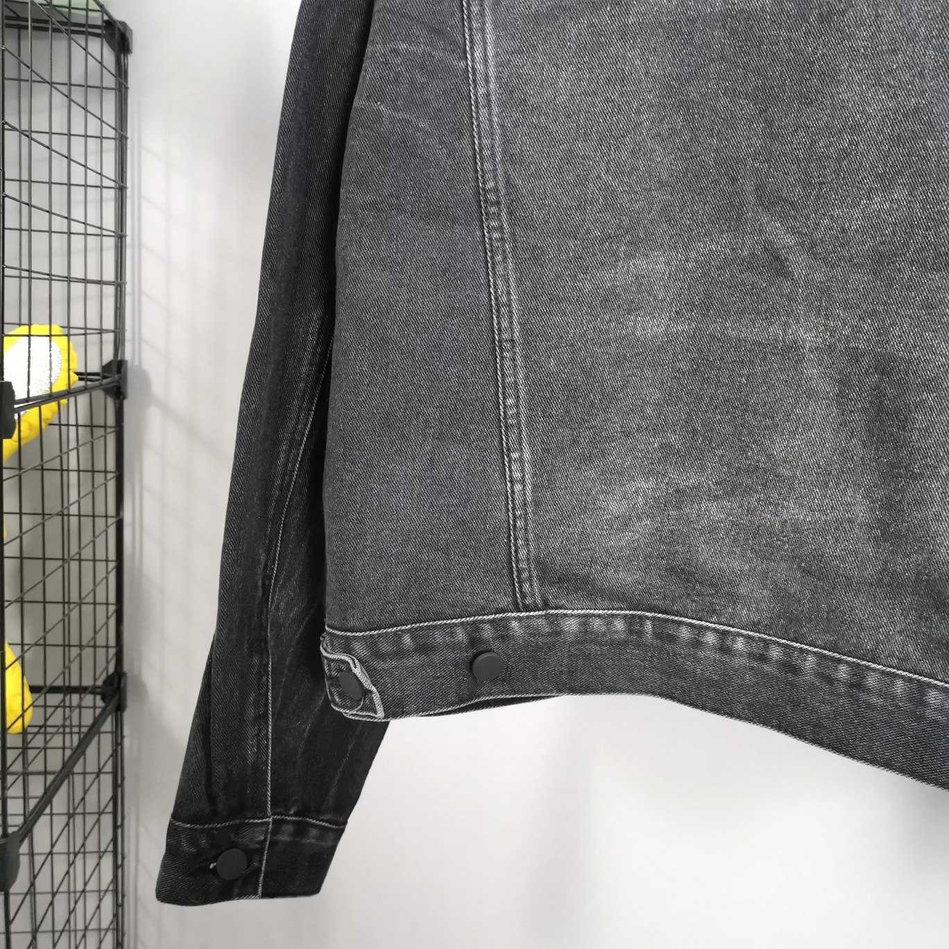 Essential Oversized Jacket In Black - DopestKickz