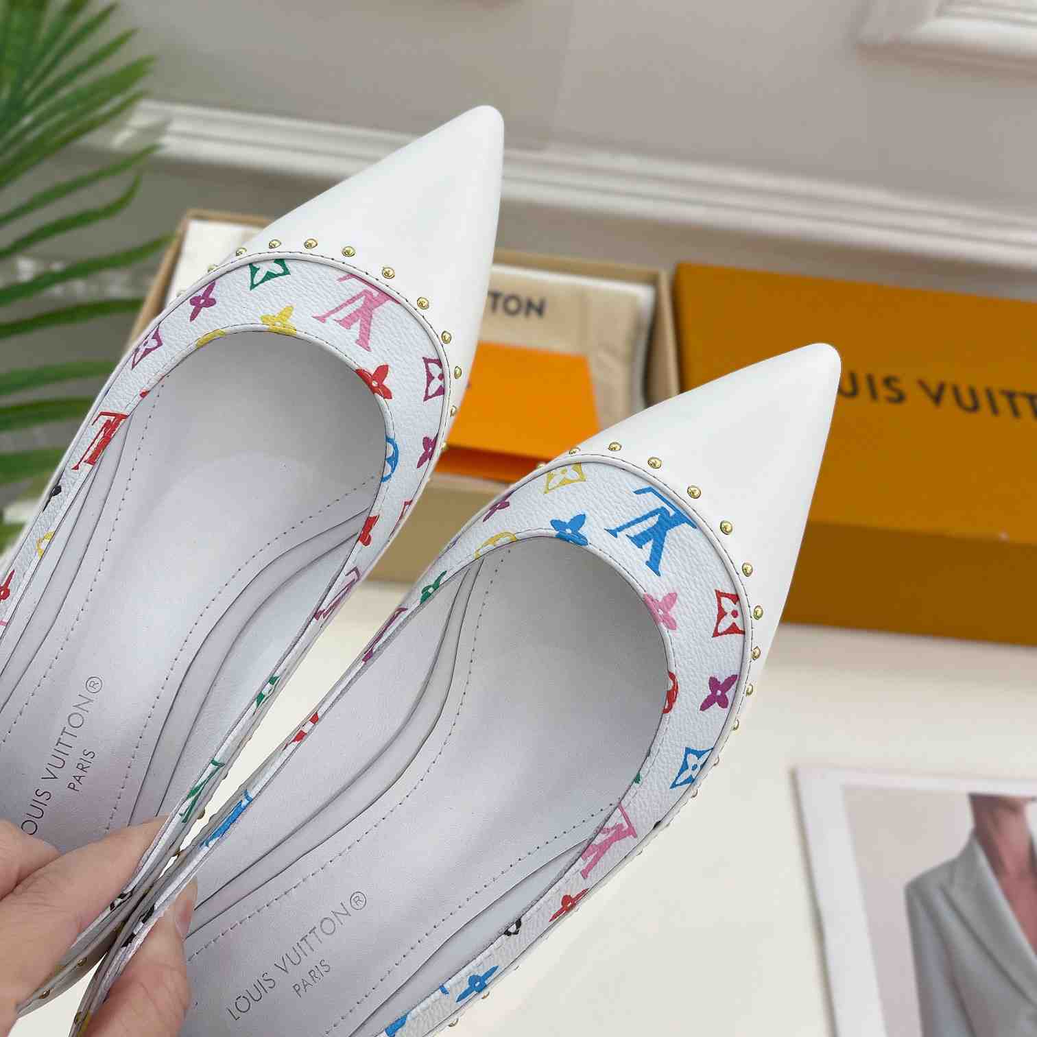 Louis Vuitton Signature Flat Ballerina    - DopestKickz