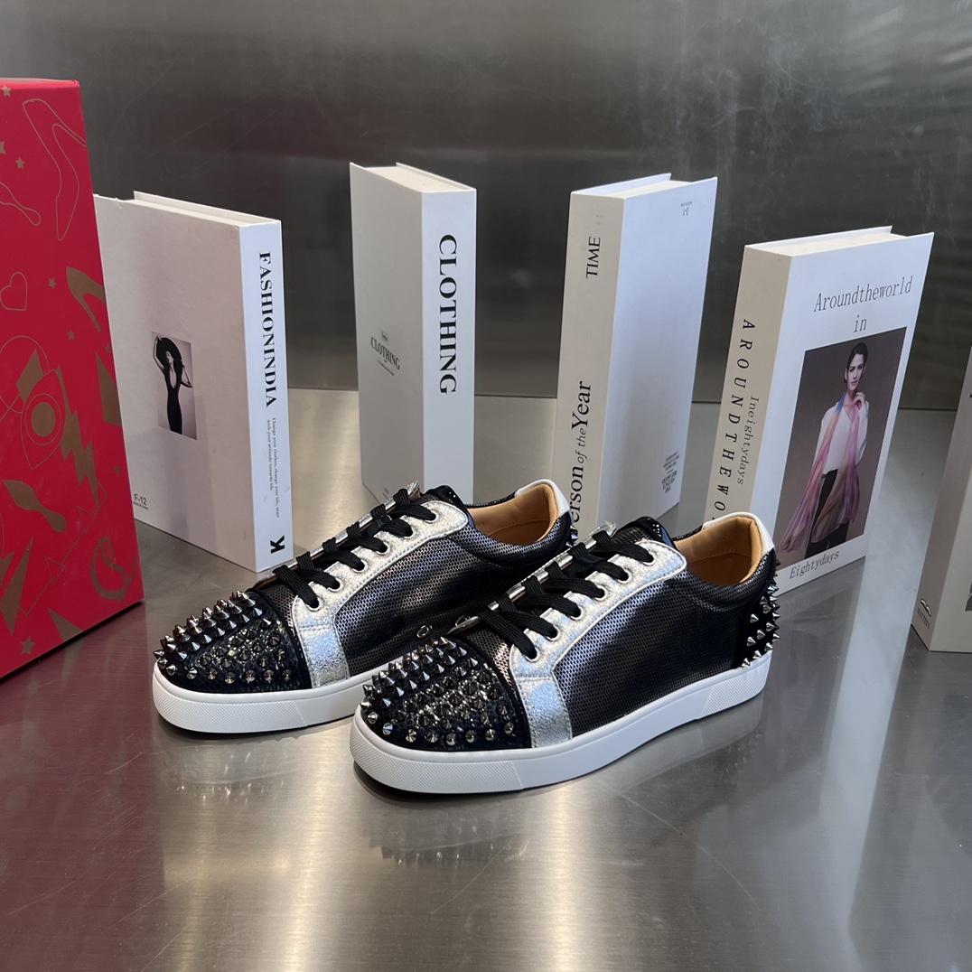 Christian Louboutin Low-Top Sneaker - DopestKickz