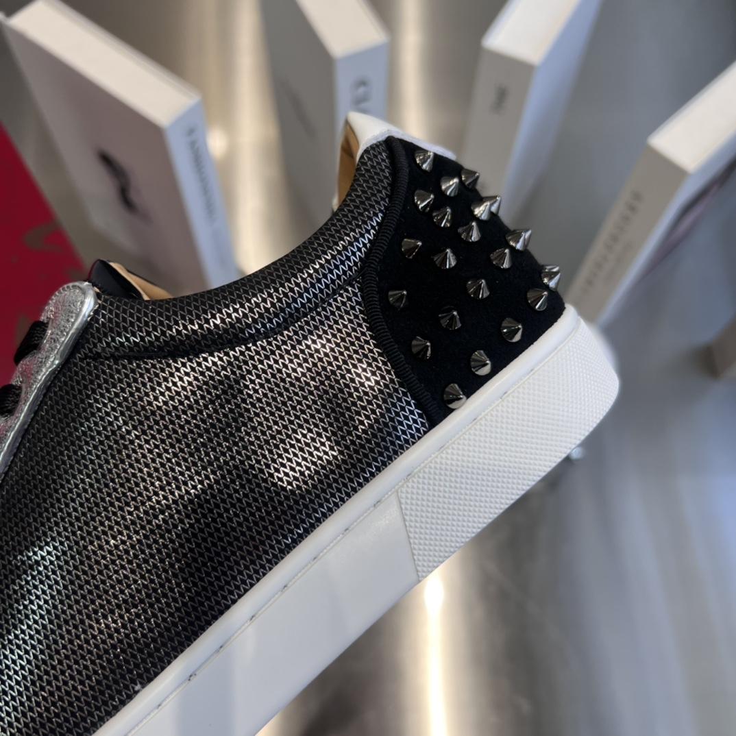 Christian Louboutin Low-Top Sneaker - DopestKickz