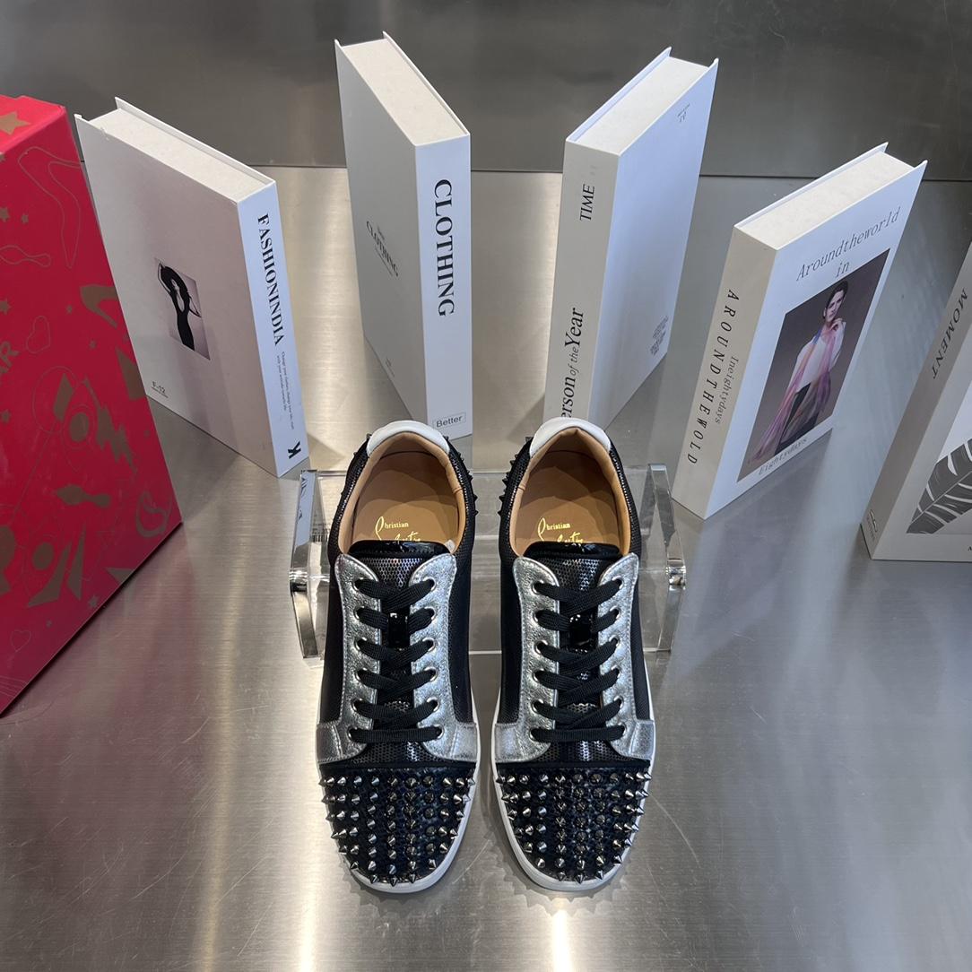 Christian Louboutin Low-Top Sneaker - DopestKickz