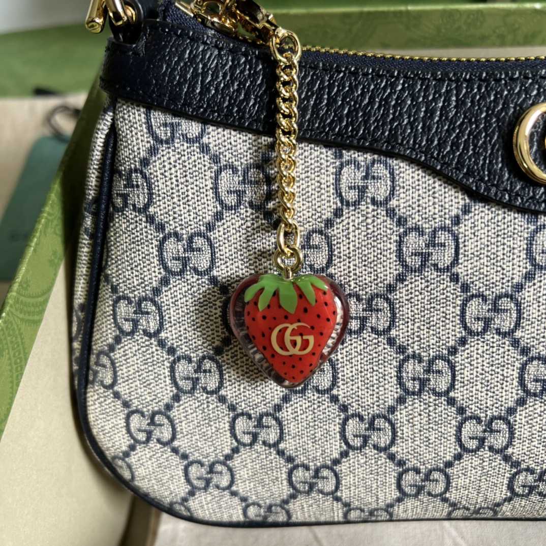 Gucci Ophidia GG Small Handbag(25*15.5*6cm)    - DopestKickz