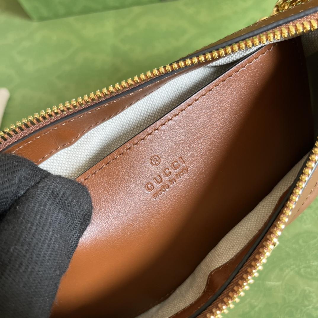 Gucci GG Matelassé Handbag(25-15-8cm) - DopestKickz
