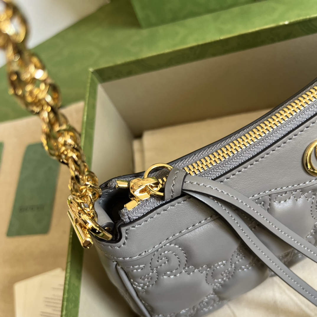 Gucci GG Matelassé Handbag(25-15-8cm) - DopestKickz
