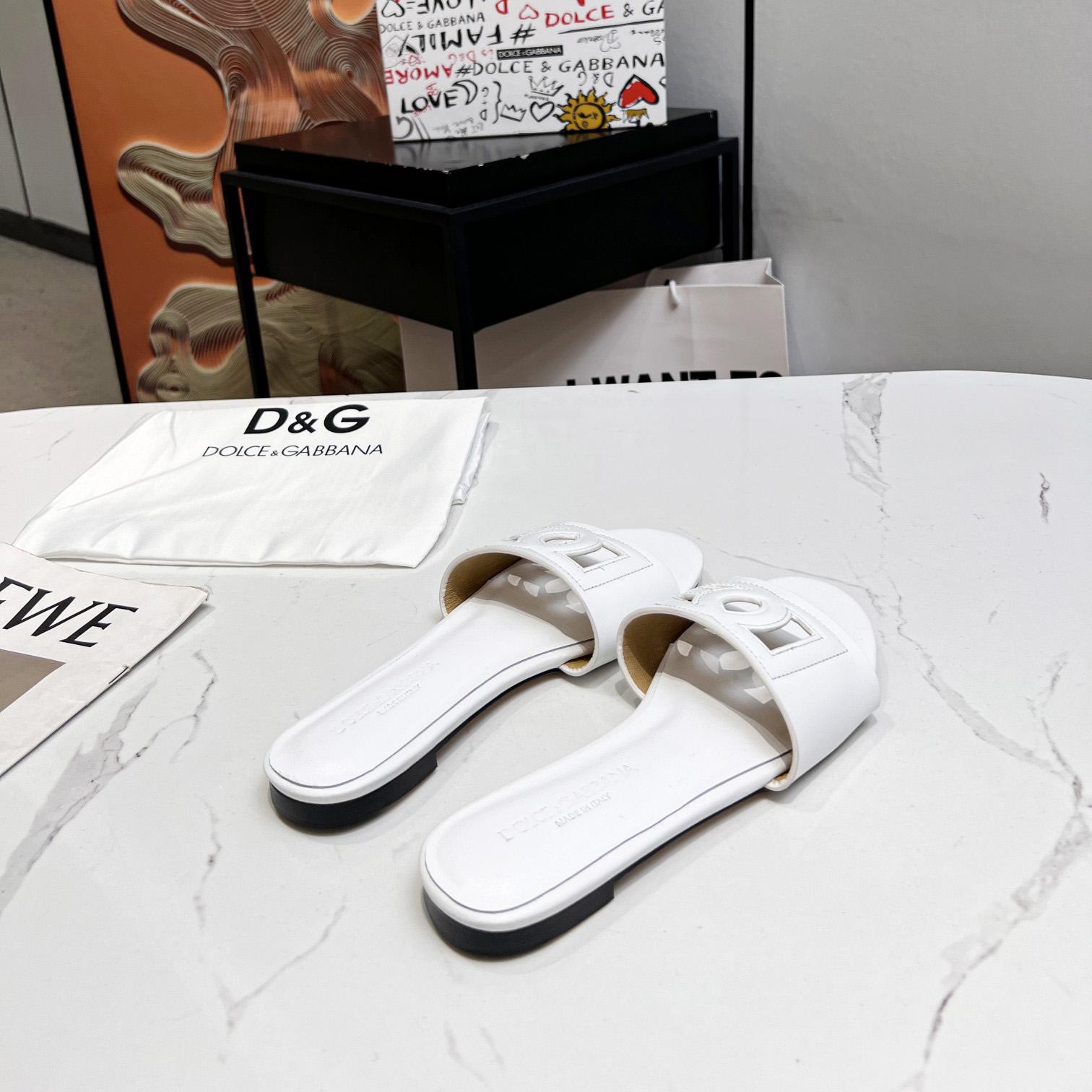 Dolce & Gabbana Calfskin Slides With DG Logo - DopestKickz