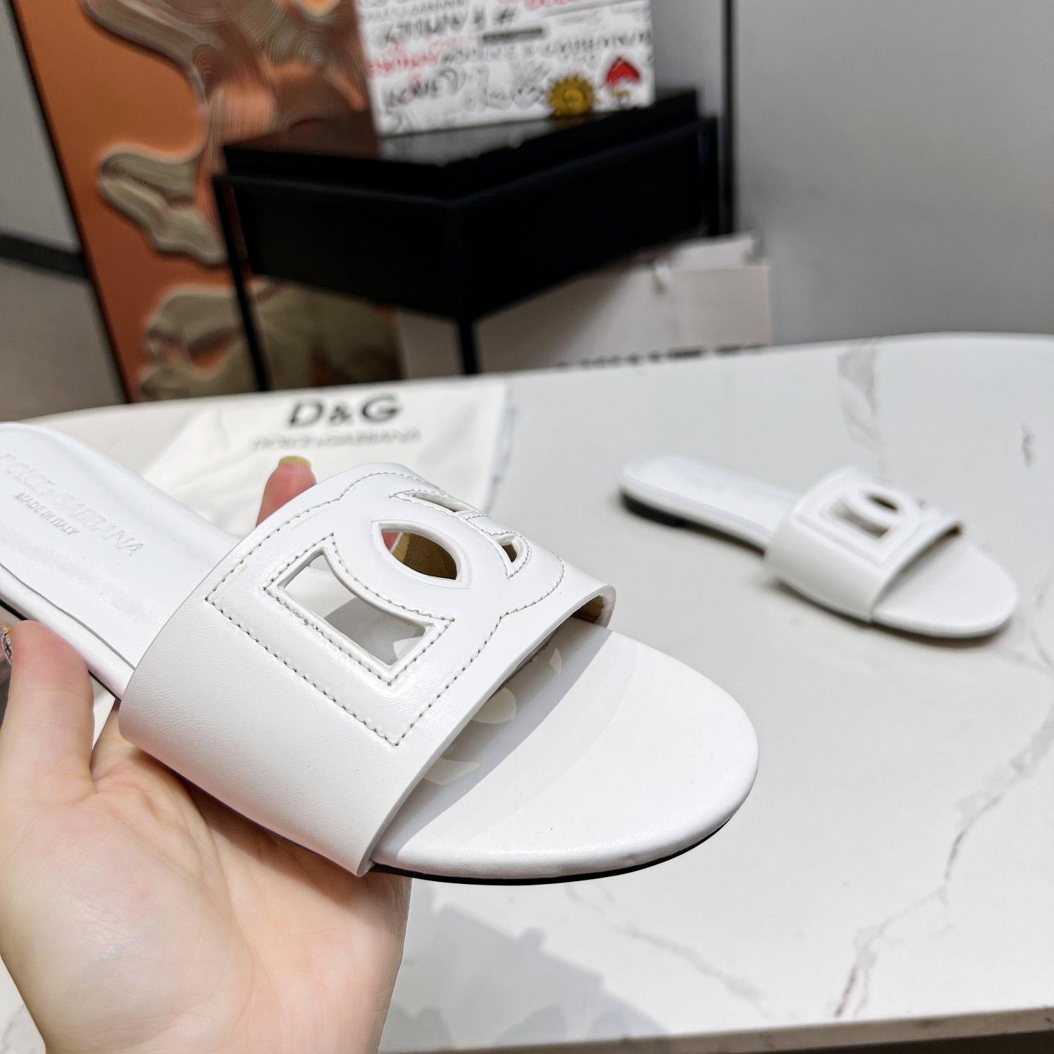 Dolce & Gabbana Calfskin Slides With DG Logo - DopestKickz