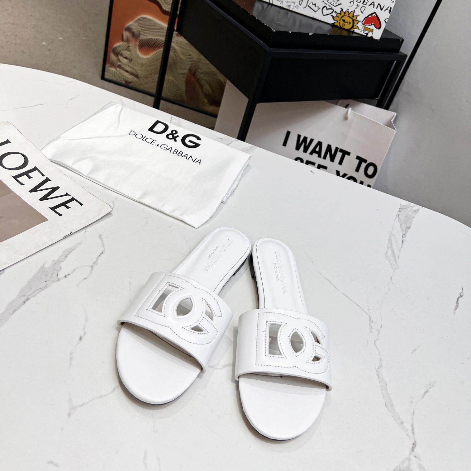 Dolce & Gabbana Calfskin Slides With DG Logo - DopestKickz
