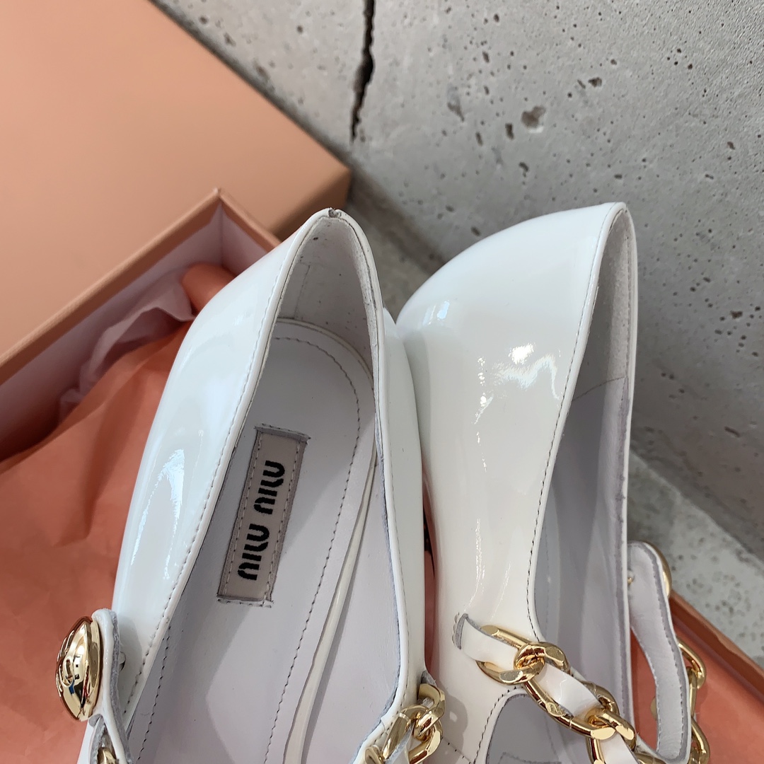 Miu Miu Patent Leather Pumps - DopestKickz