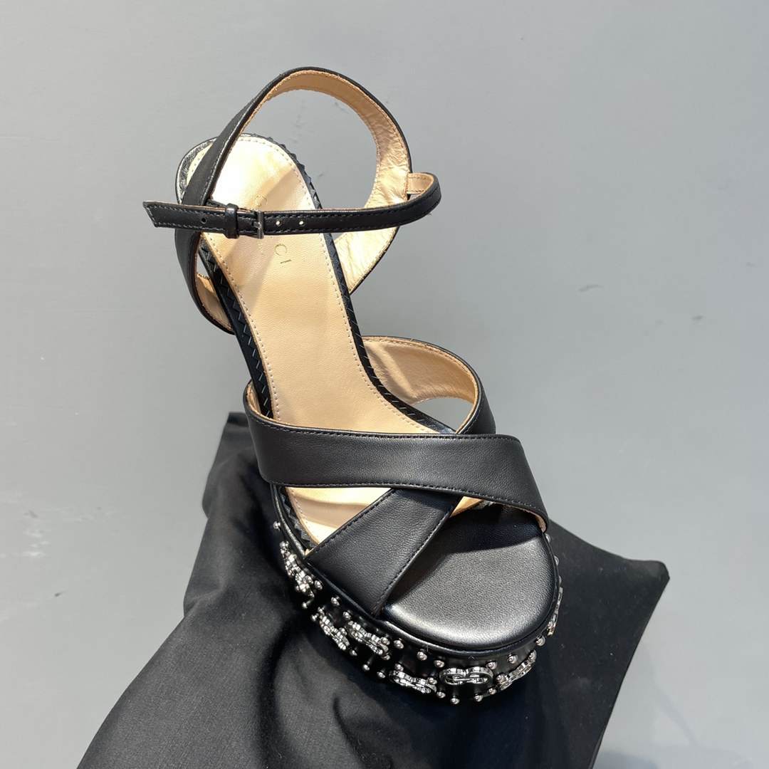 Gucci Women's Interlocking G Studs Sandal - DopestKickz