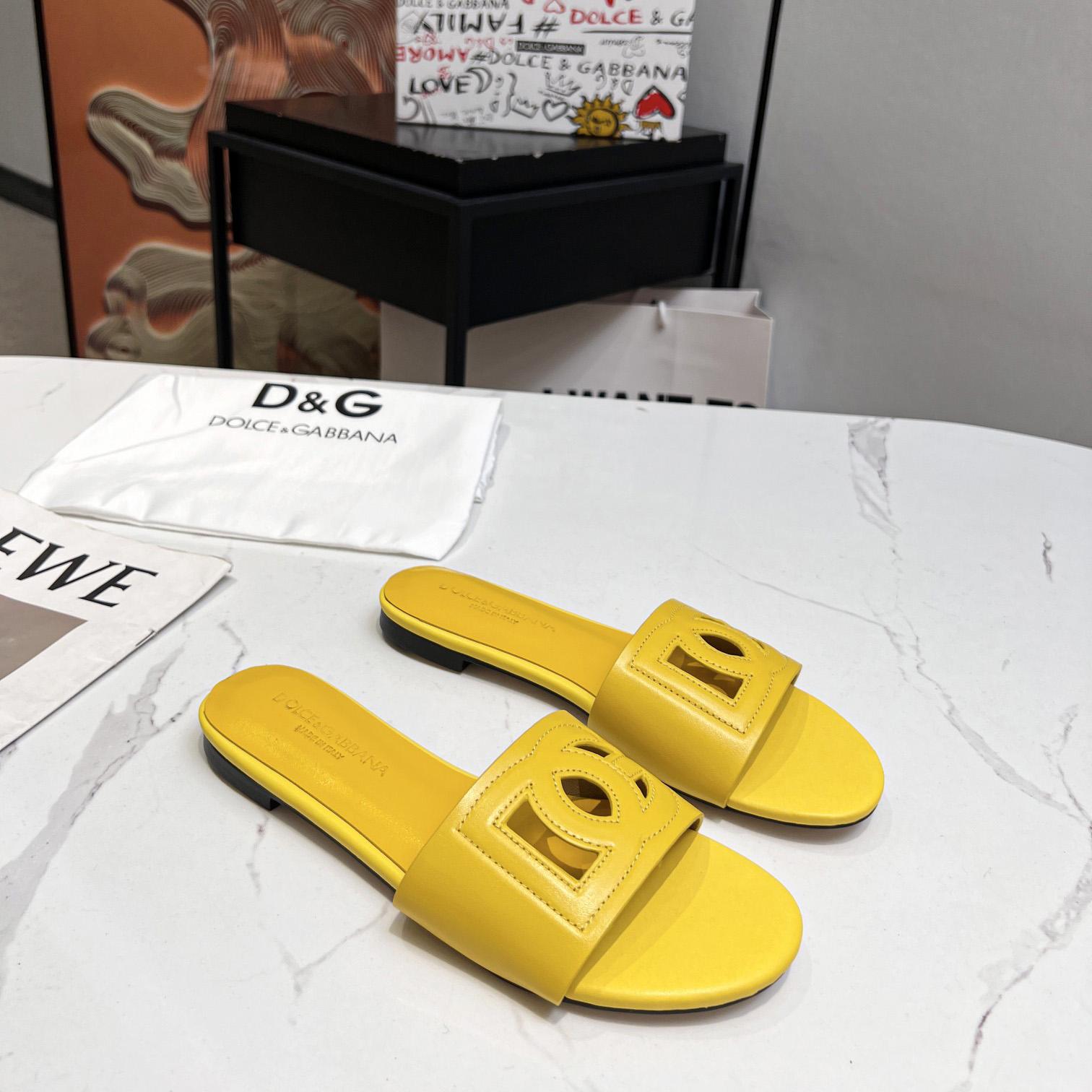 Dolce & Gabbana Calfskin Slides With DG Logo - DopestKickz
