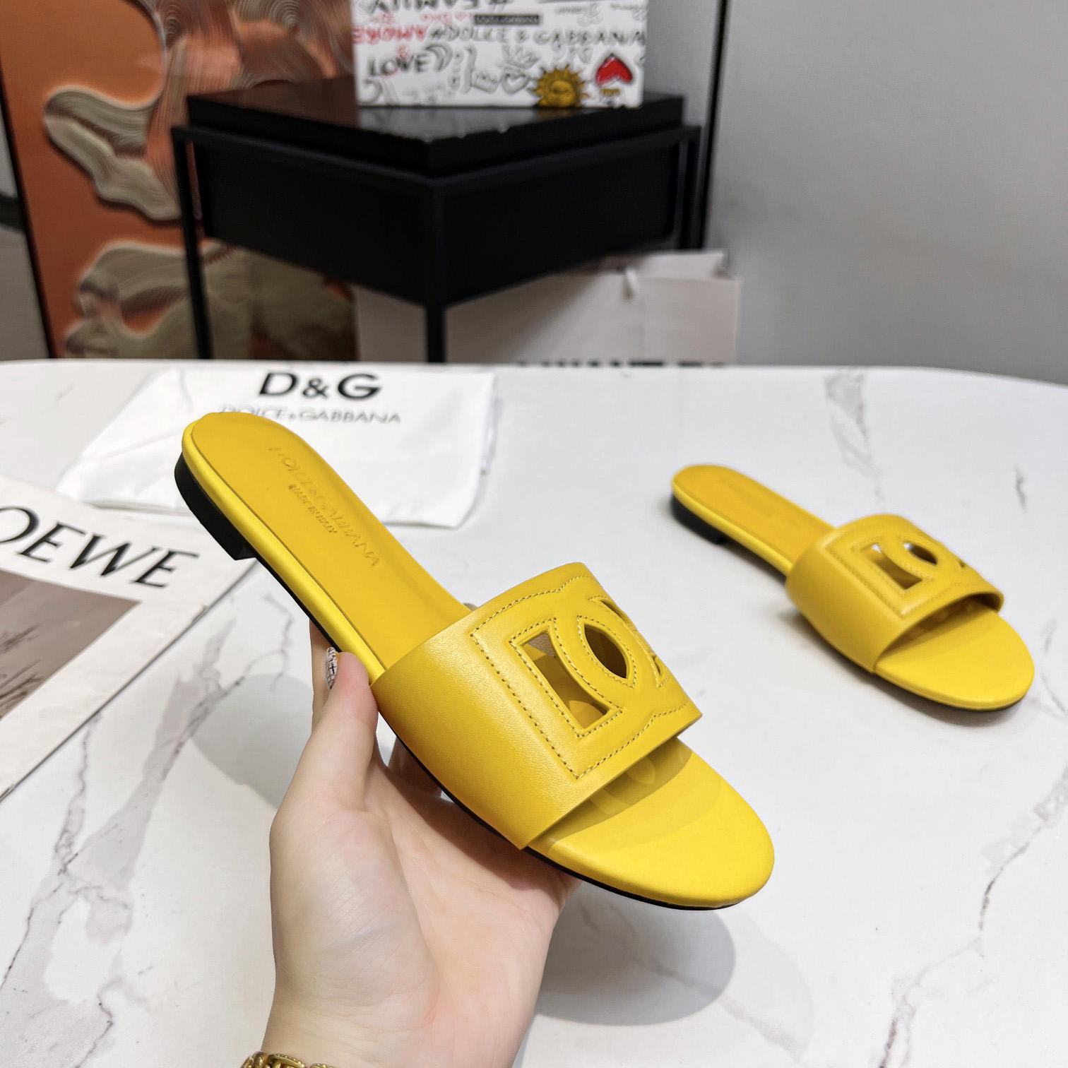Dolce & Gabbana Calfskin Slides With DG Logo - DopestKickz