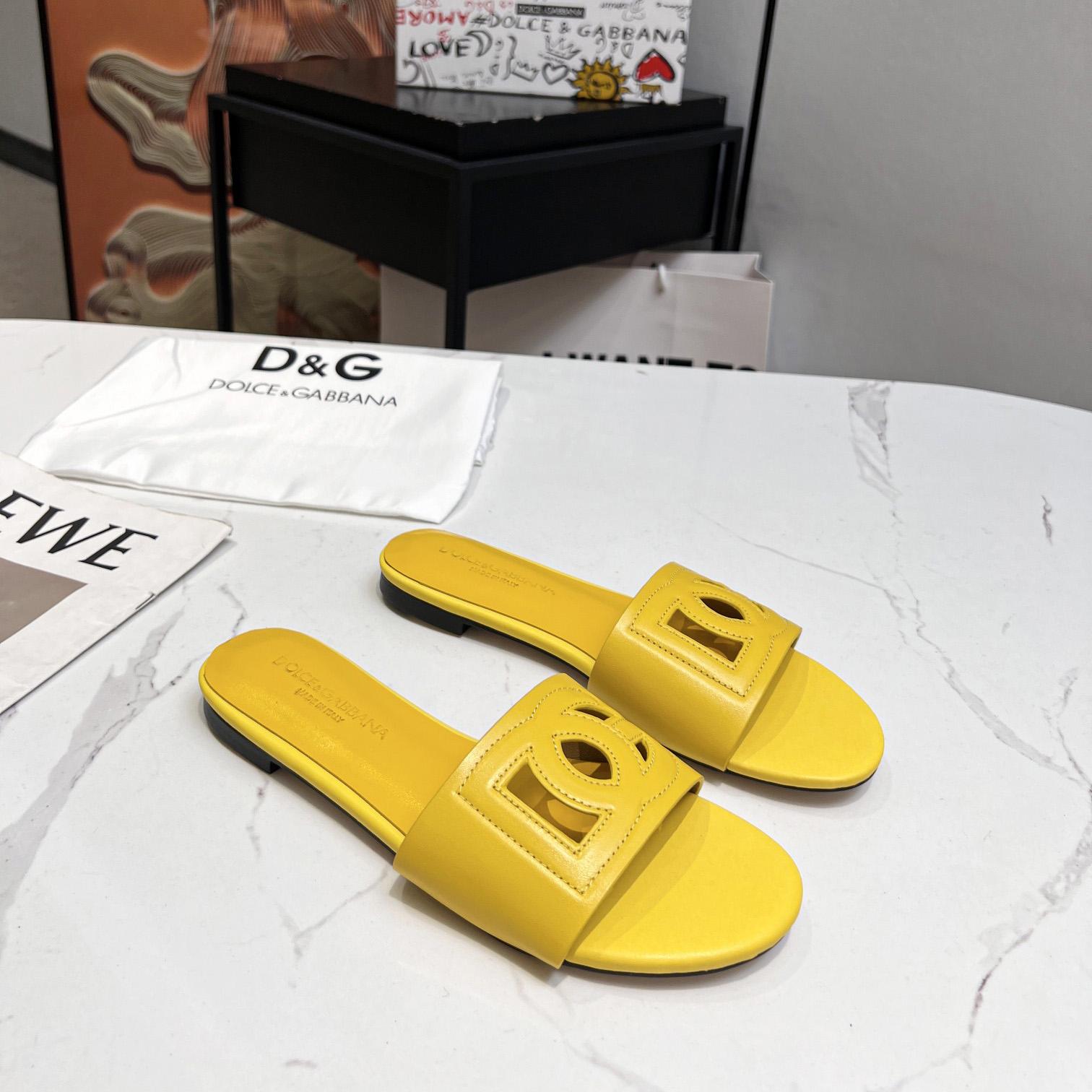 Dolce & Gabbana Calfskin Slides With DG Logo - DopestKickz