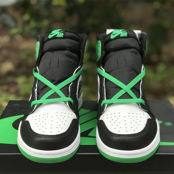 Air Jordan 1 High OG “Lucky Green” Sneaker    DZ5485-031 - DopestKickz