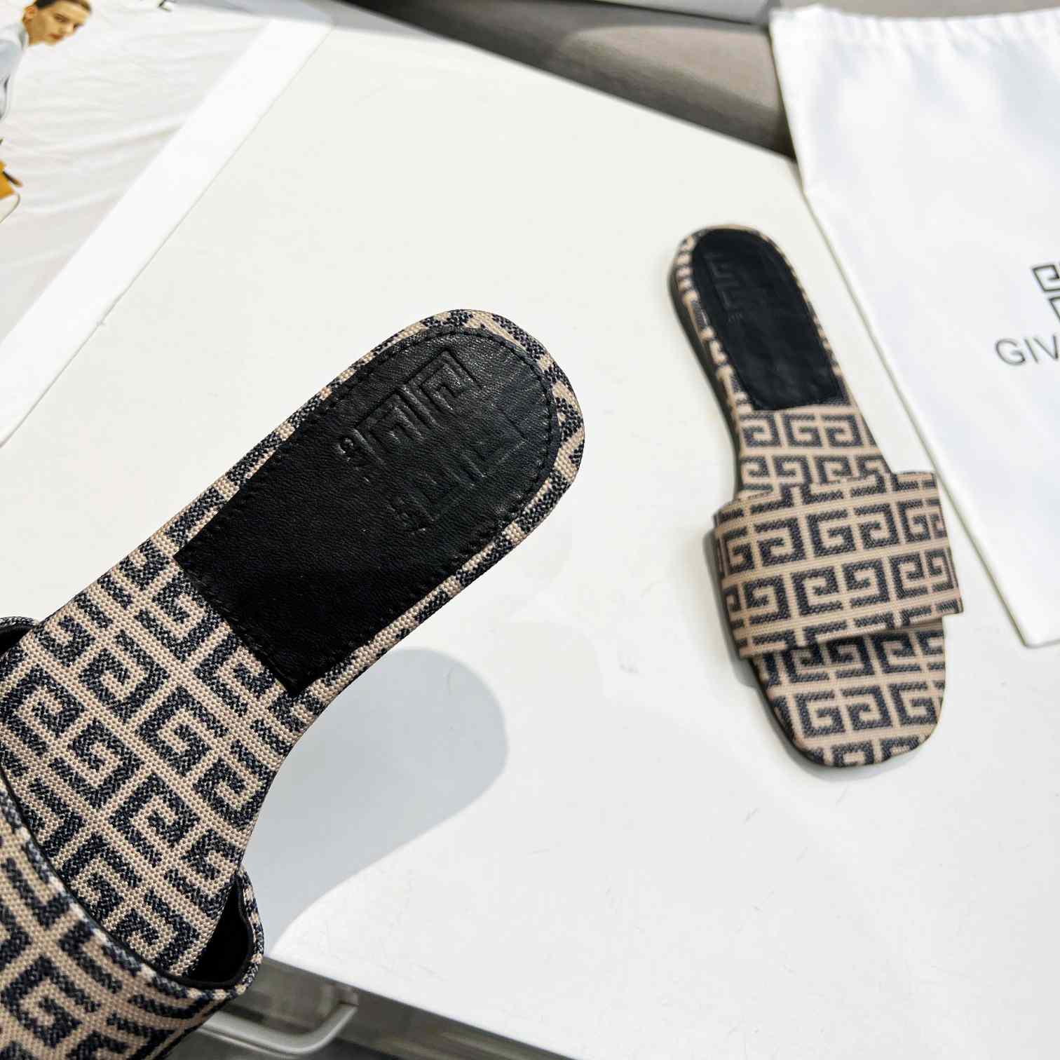Givenchy 4G Flat Mule Sandals - DopestKickz