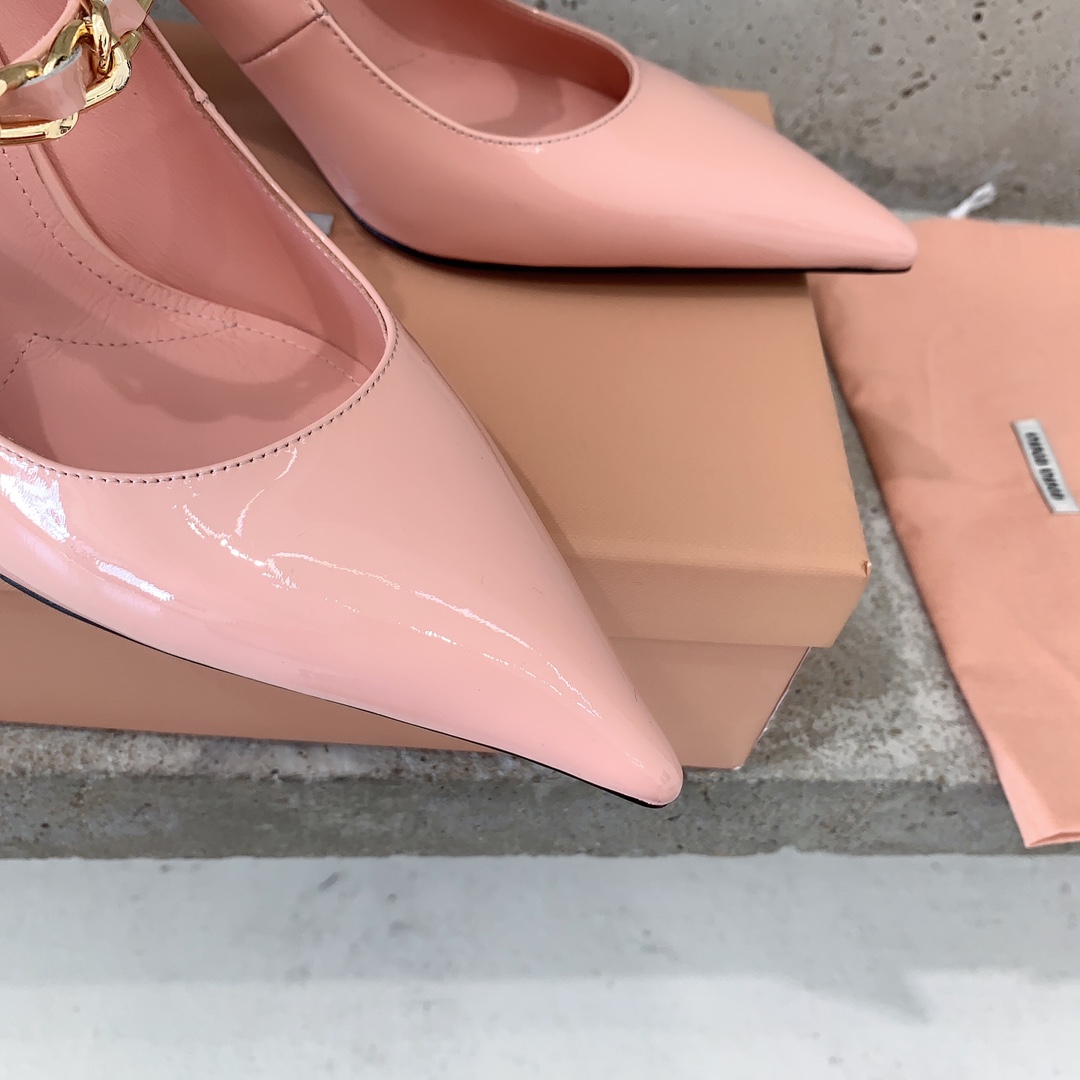 Miu Miu Patent Leather Pumps - DopestKickz