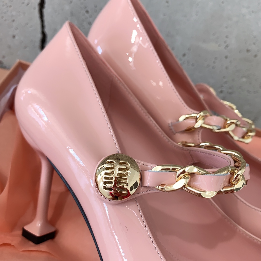 Miu Miu Patent Leather Pumps - DopestKickz